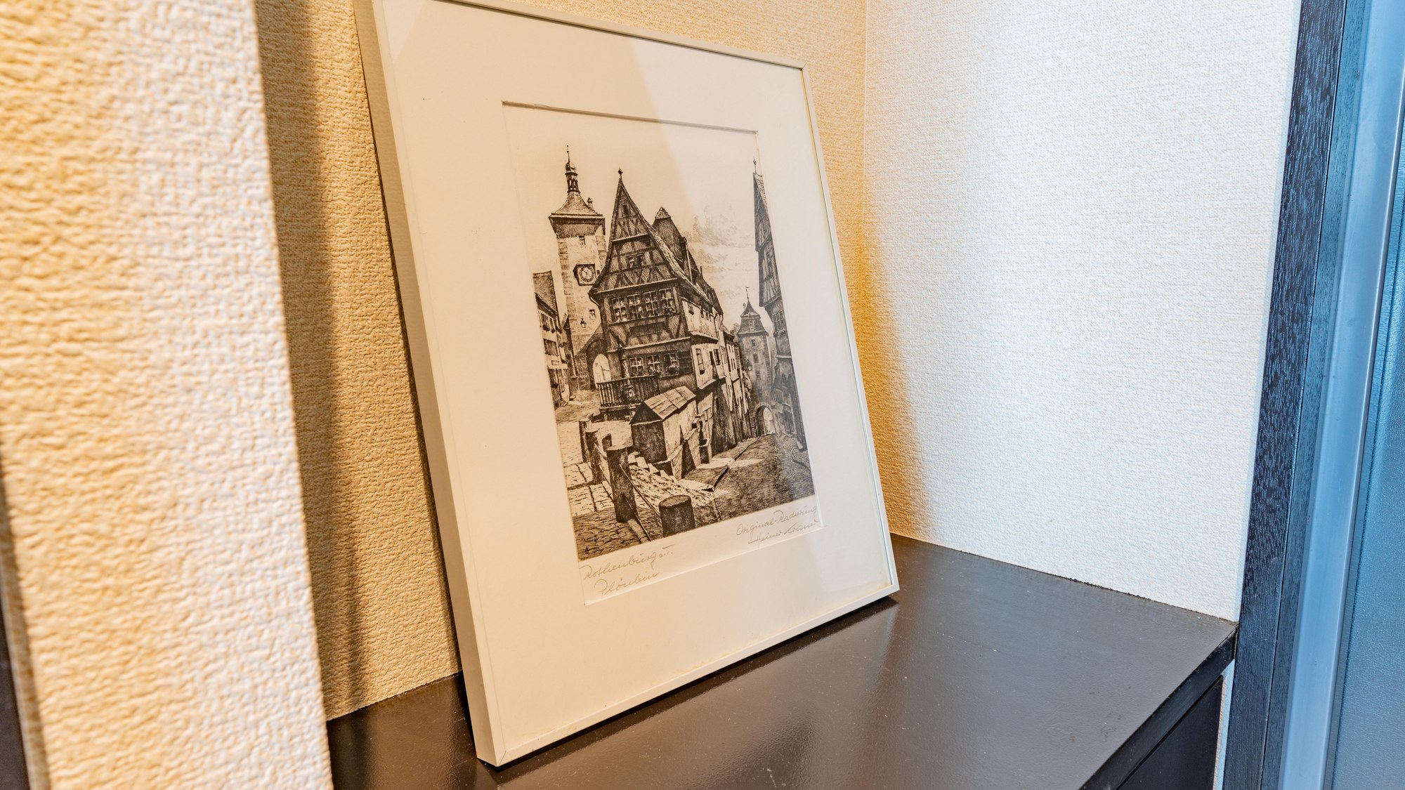 ・【ダイニング付き3名定員】お部屋をイメージしたインテリアがお出迎え