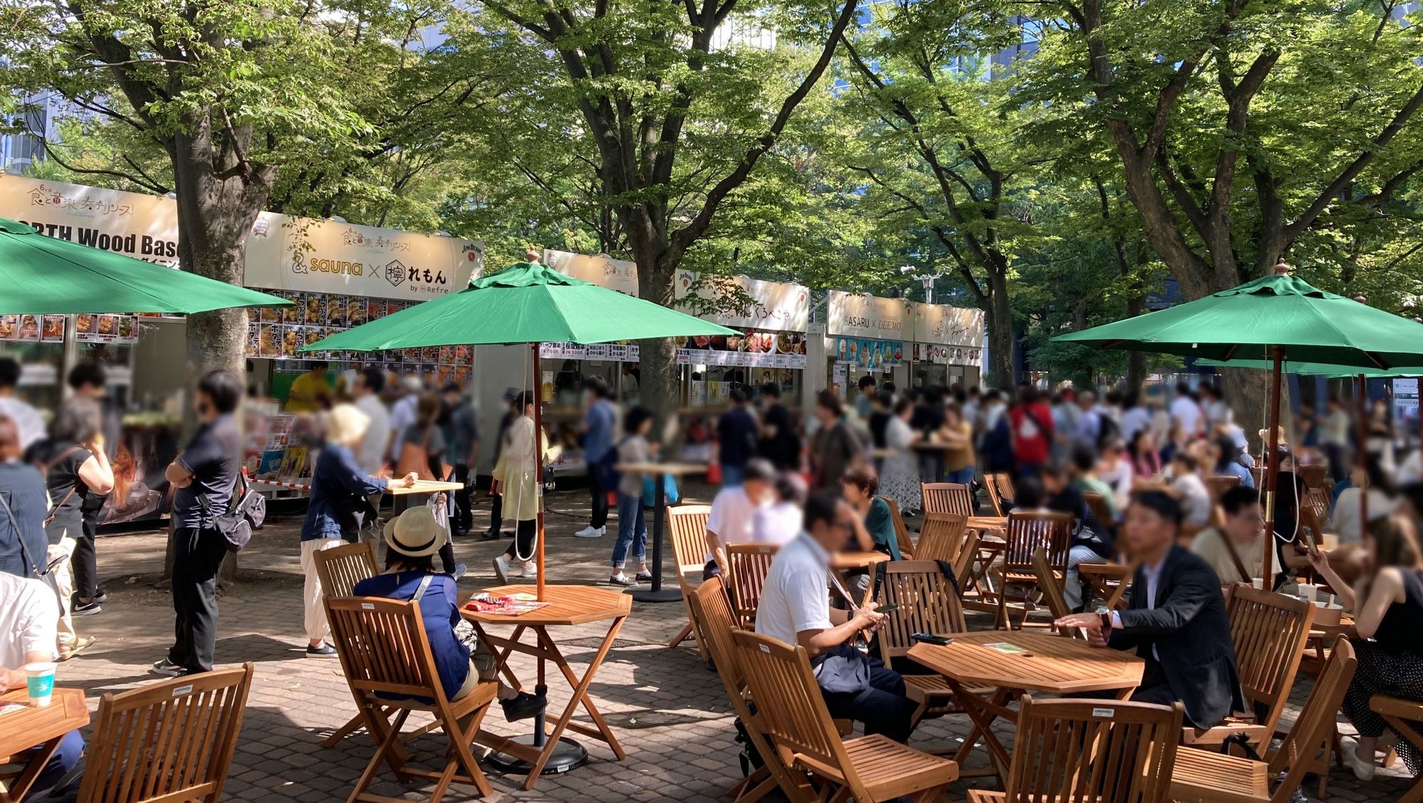 さっぽろオータムフェスト／札幌の秋の風物詩。大通り公園を会場に行われる北海道最大級のグルメイベント