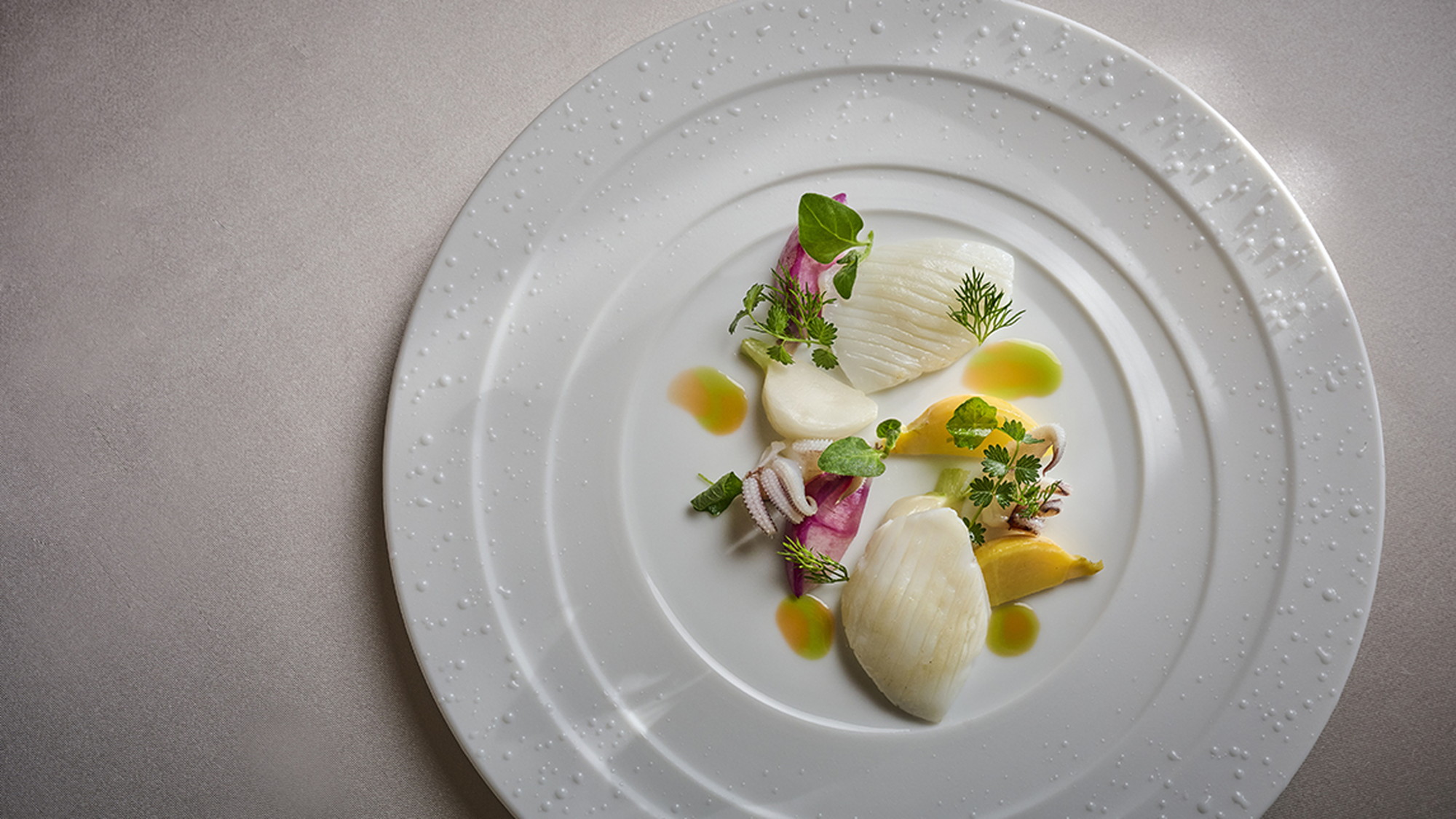 【夕食一例】ひらまつらしい正統派な部分とこの地にふさわしい軽やかさが 融合した新しいフランス料理