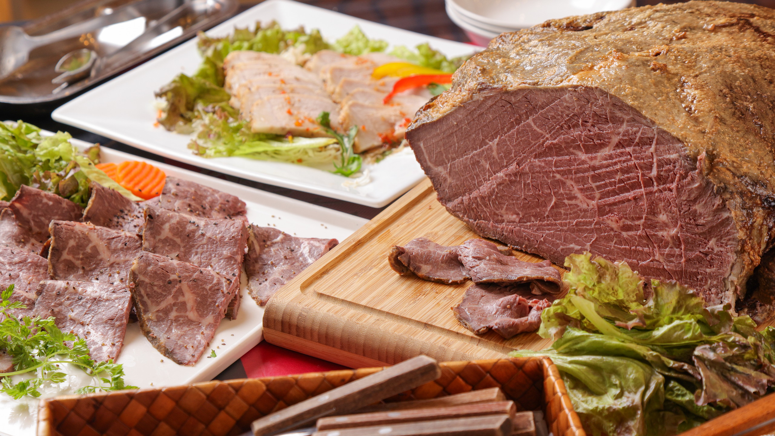 朝食ビュッフェ　ローストビーフ