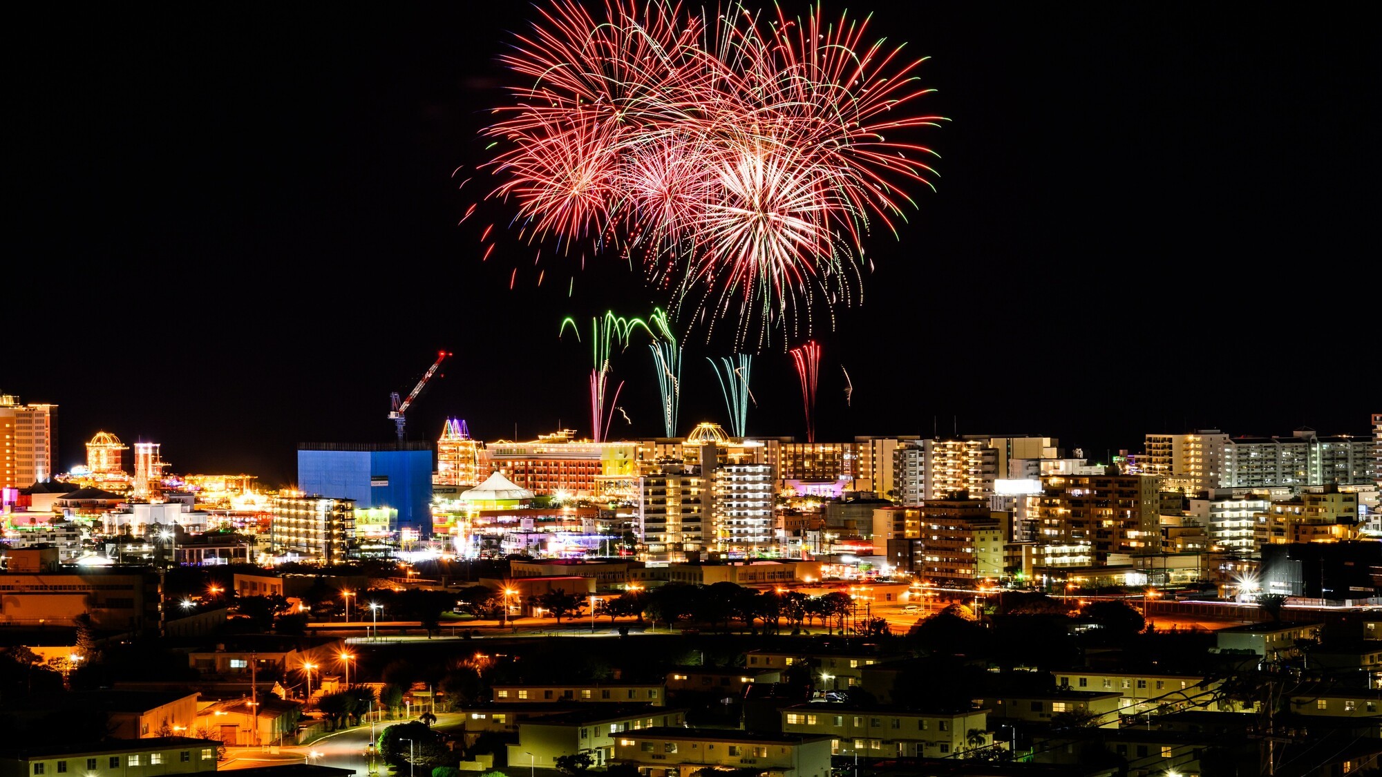 北谷町の花火（毎週土曜日）