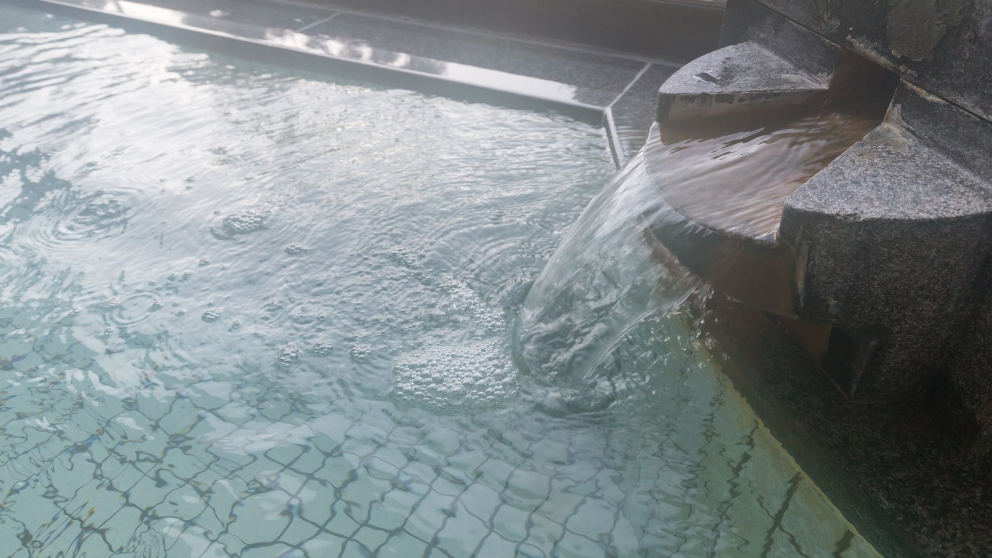 ホテル花更紗の温泉