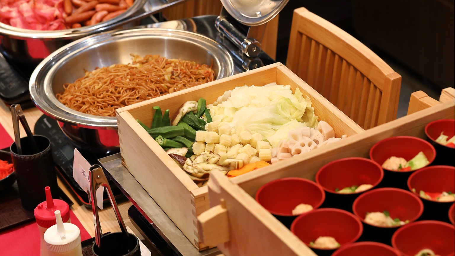【グローバル専用】【朝食バイキング付】一日の始まりはおいしい朝食から ■水炊き・博多郷土料理の朝食