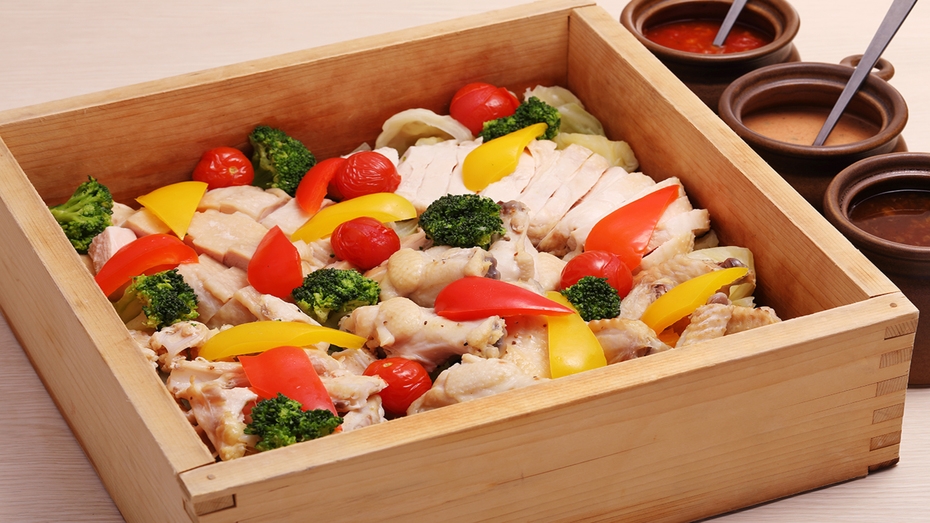 【朝食バイキング付】一日の始まりはおいしい朝食から ■水炊き・博多の食郷土料理をメインとしたご朝食