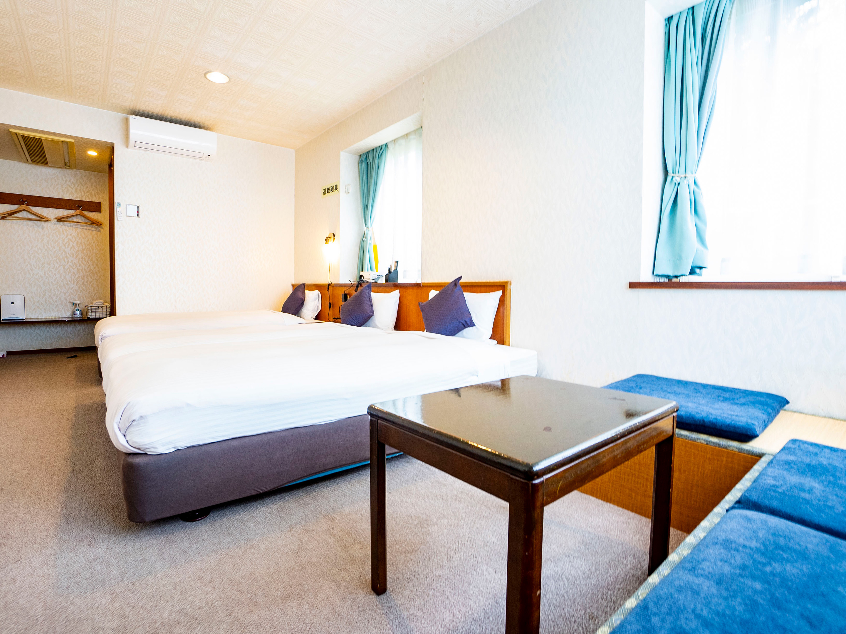 デラックストリプル