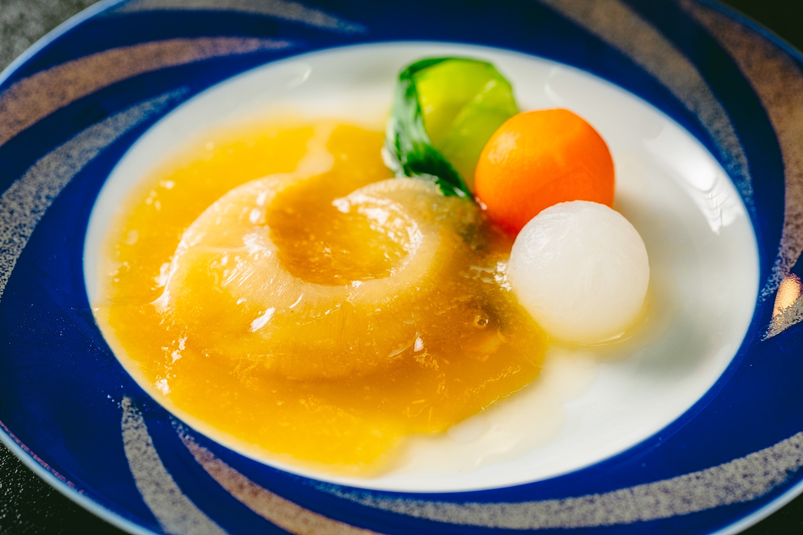 ◆　個室食　◆量より質／前沢牛柳川鍋・フカヒレ姿煮【　春の極み御膳　】