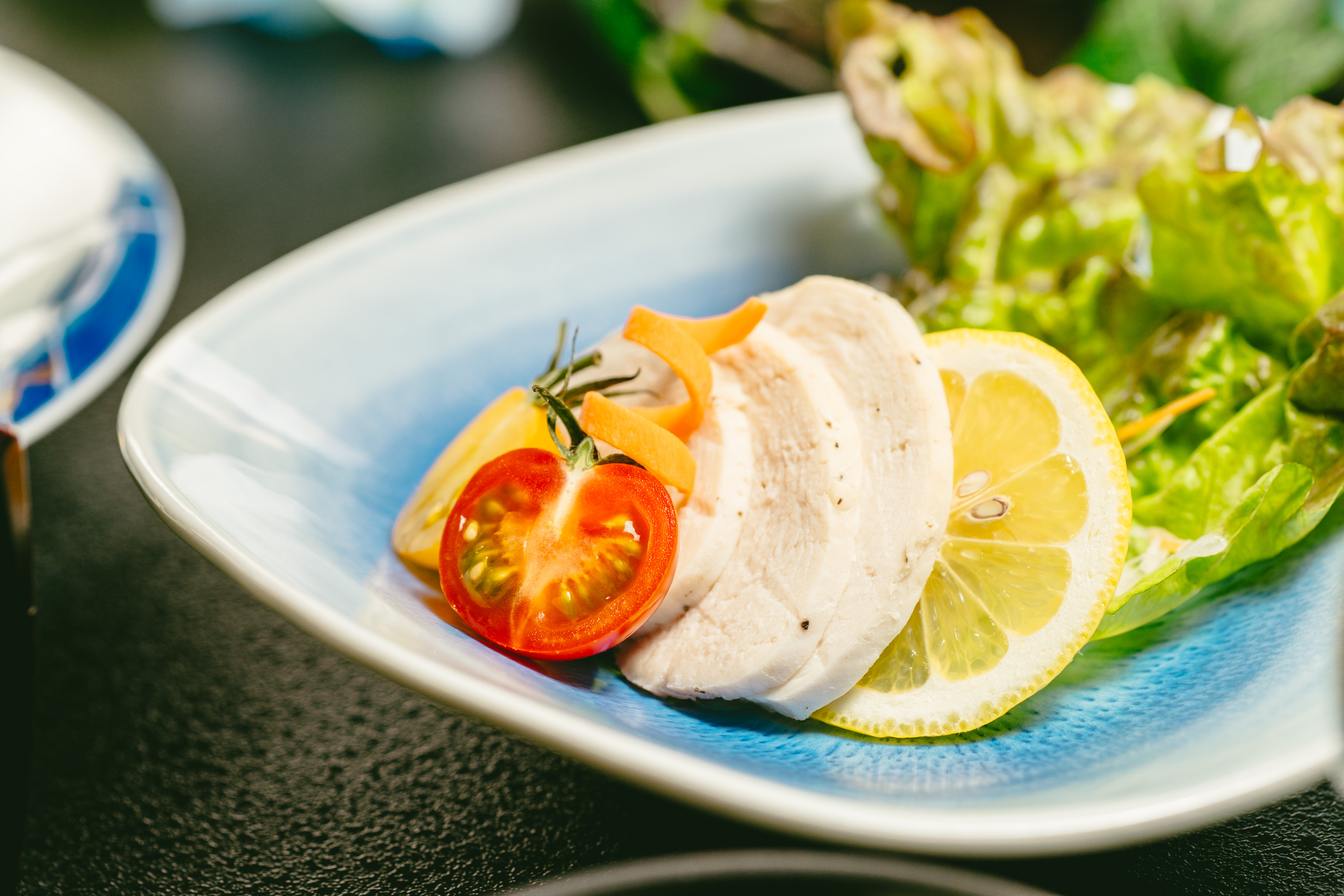 当館一番人気「岩手純情牛コース」県産いわい鶏