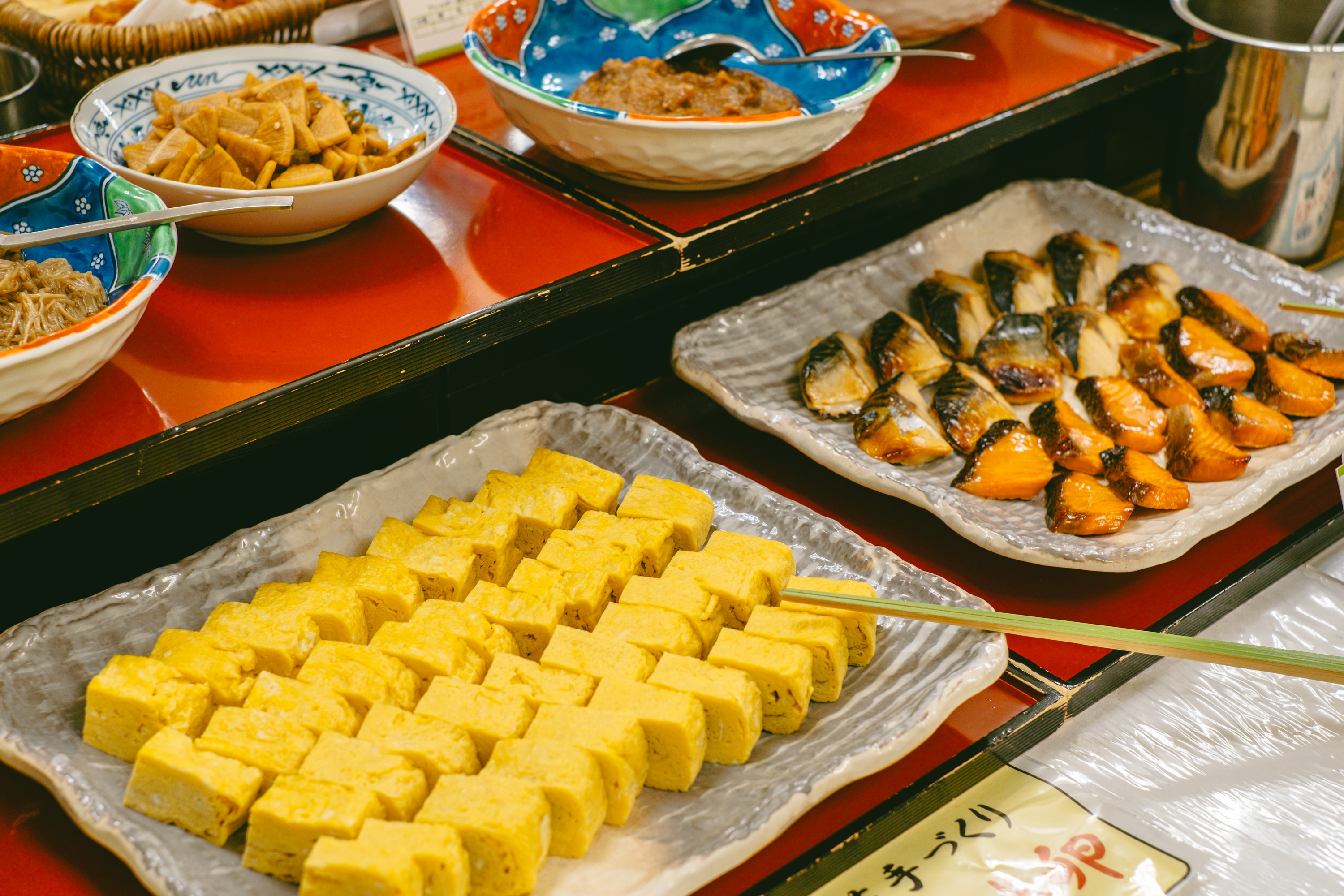 朝食バイキング（料理内容はイメージ）