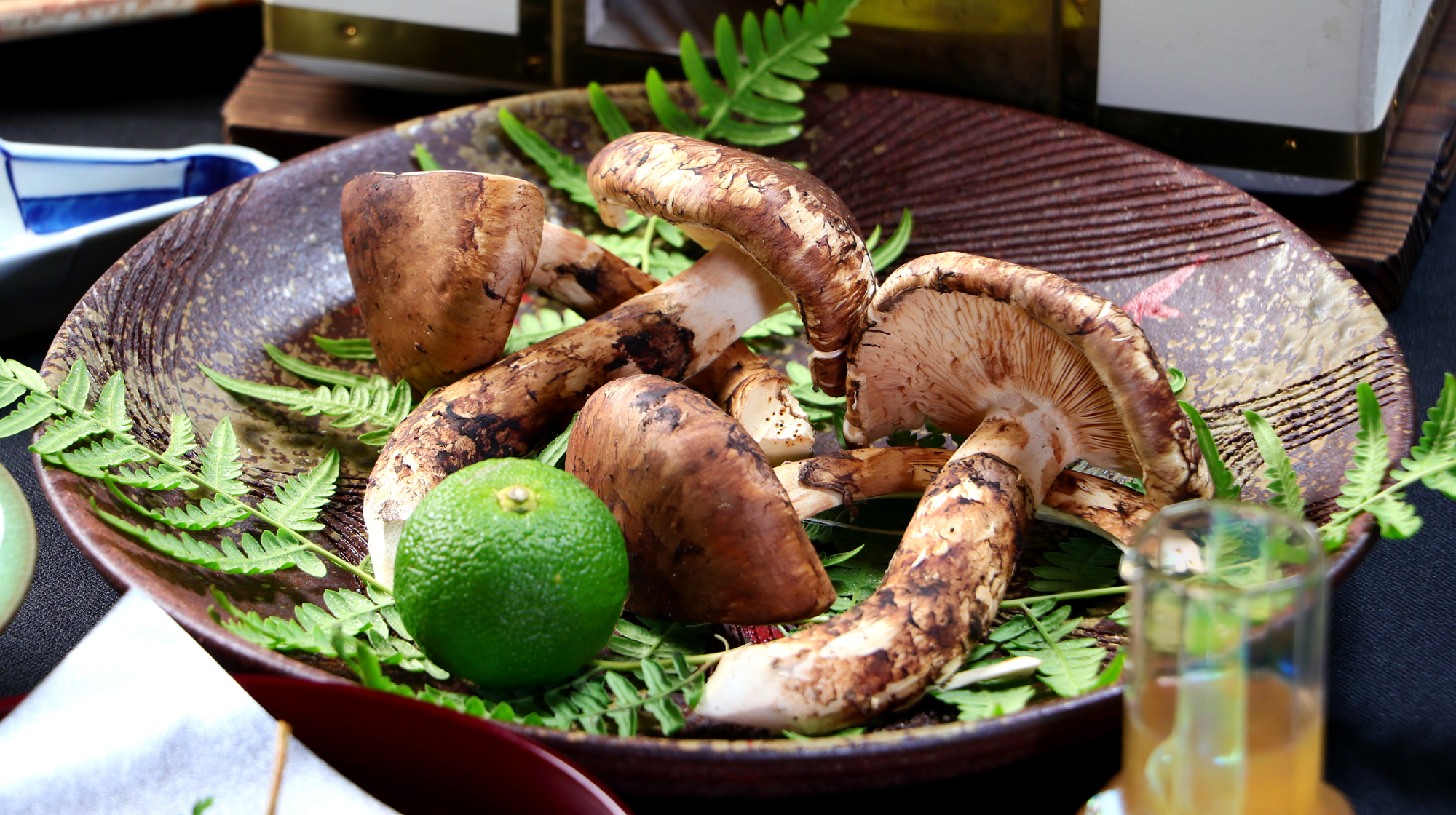 【炭火焼き松茸】秋の贅沢満喫！