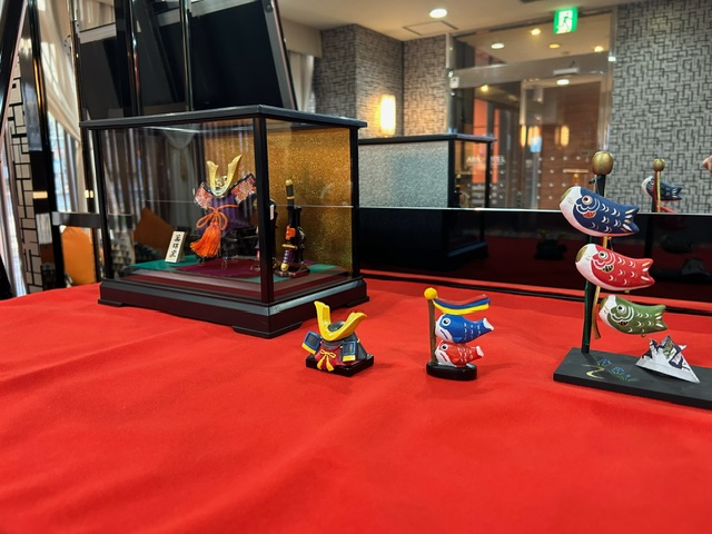 季節の装飾でお迎えいたします♪