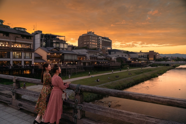 鴨川(三条大橋)