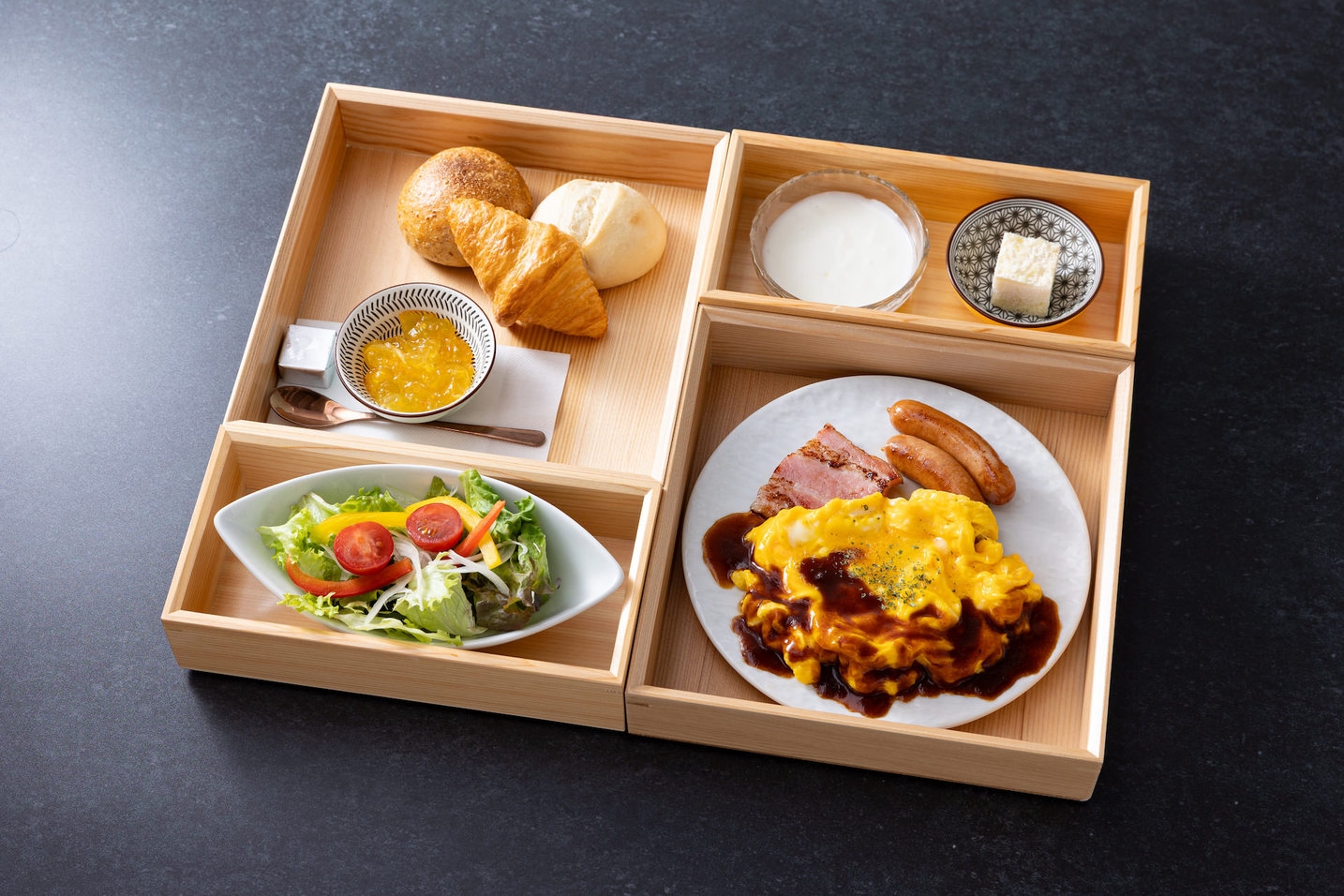【無料朝食付】全4種から選べる豪華朝食ご膳＜2025年4月オープン＞
