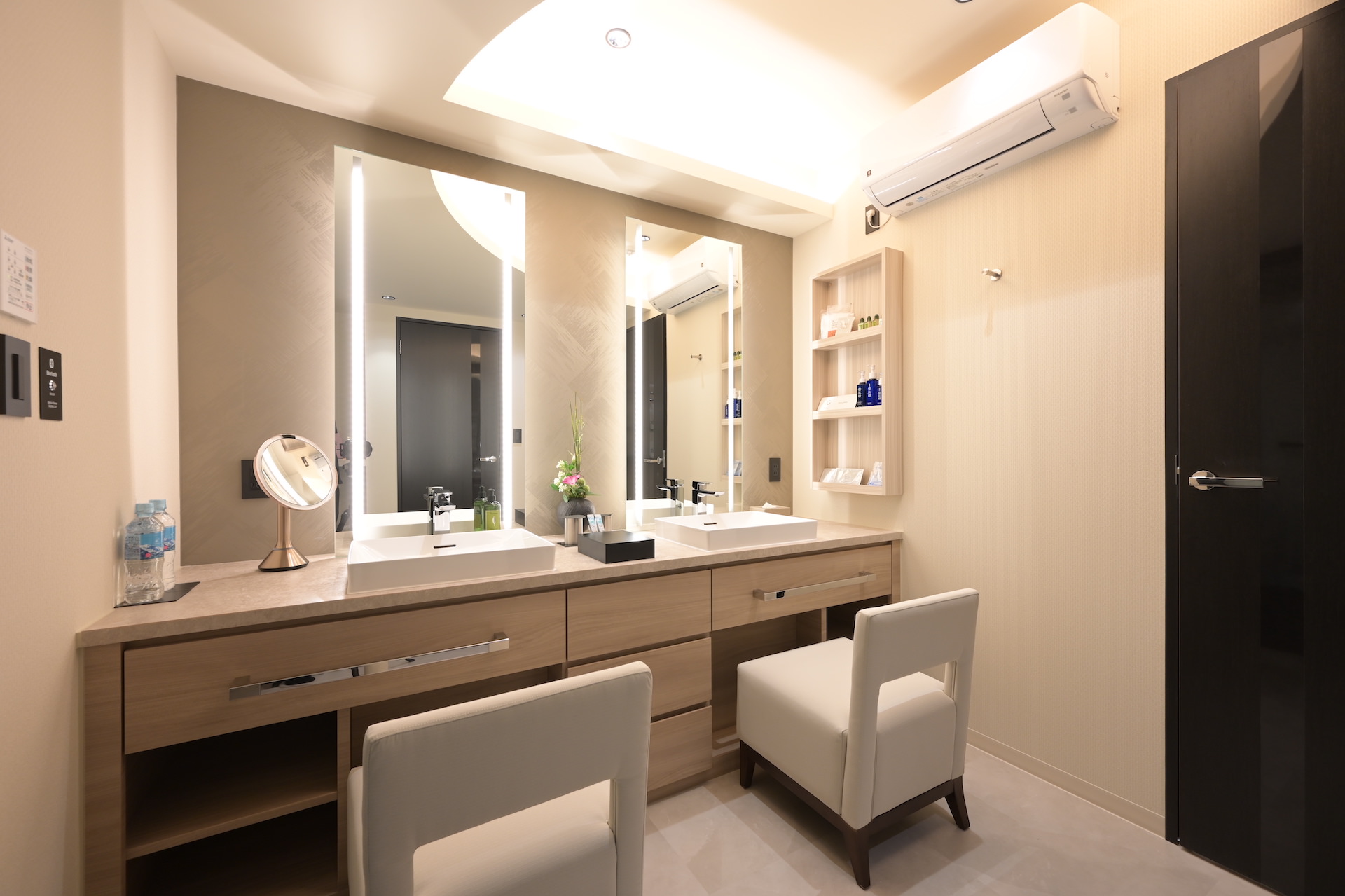 キングツインスイートルーム