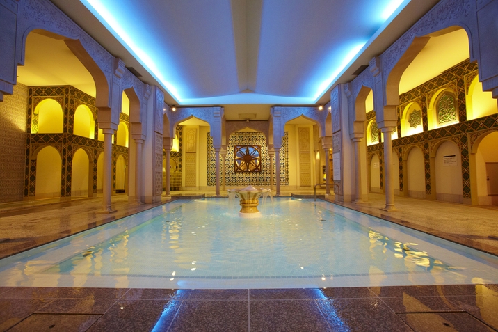 温泉＆岩盤浴＆プールを楽しめるスパワールド【入館券付】