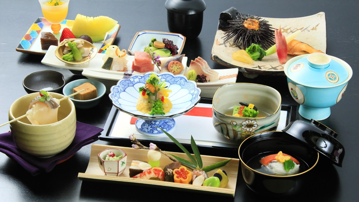 【夕食お部屋食】函館の旬を味わう料理長こだわりの懐石をお部屋で愉しむ＜2食付＞