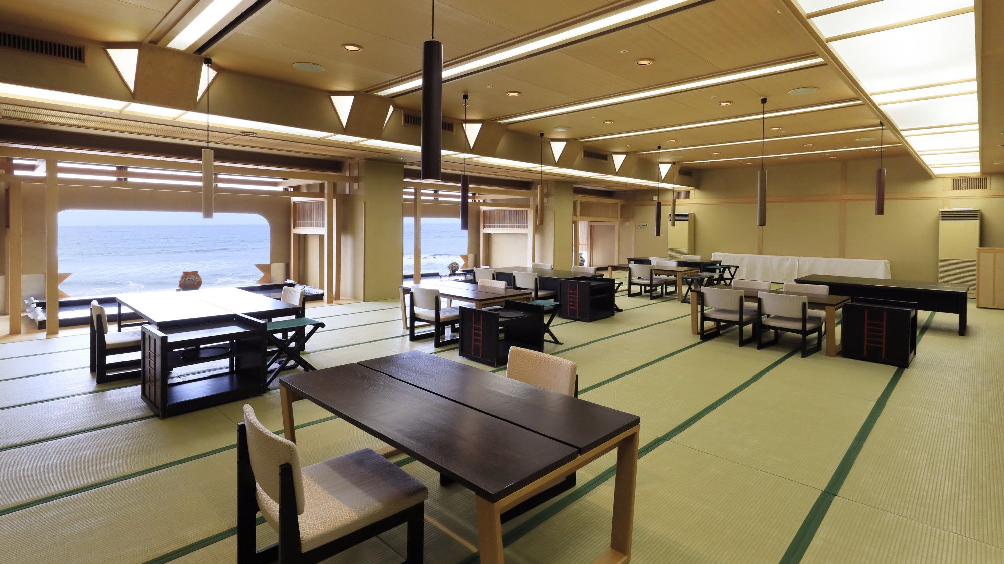 【会食場（集雲）】風格溢れる佇まいでおもてなし致します