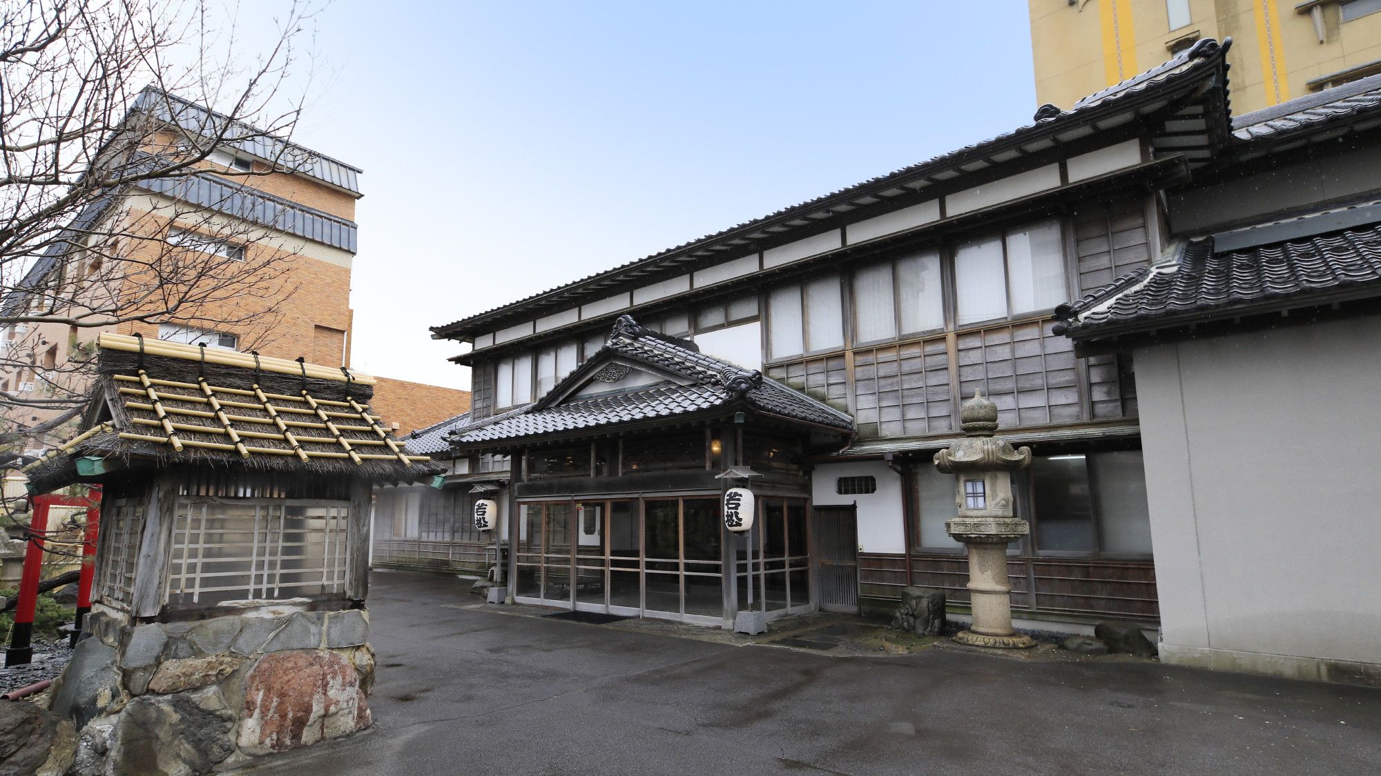 【外観】大正時代より続く創業100周年を迎えた老舗割烹旅館