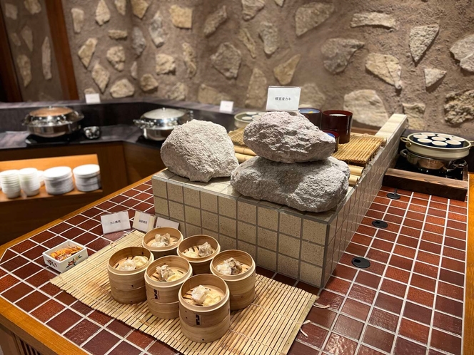 ビュッフェレストラン「haspo」名物・硫黄山蒸し料理