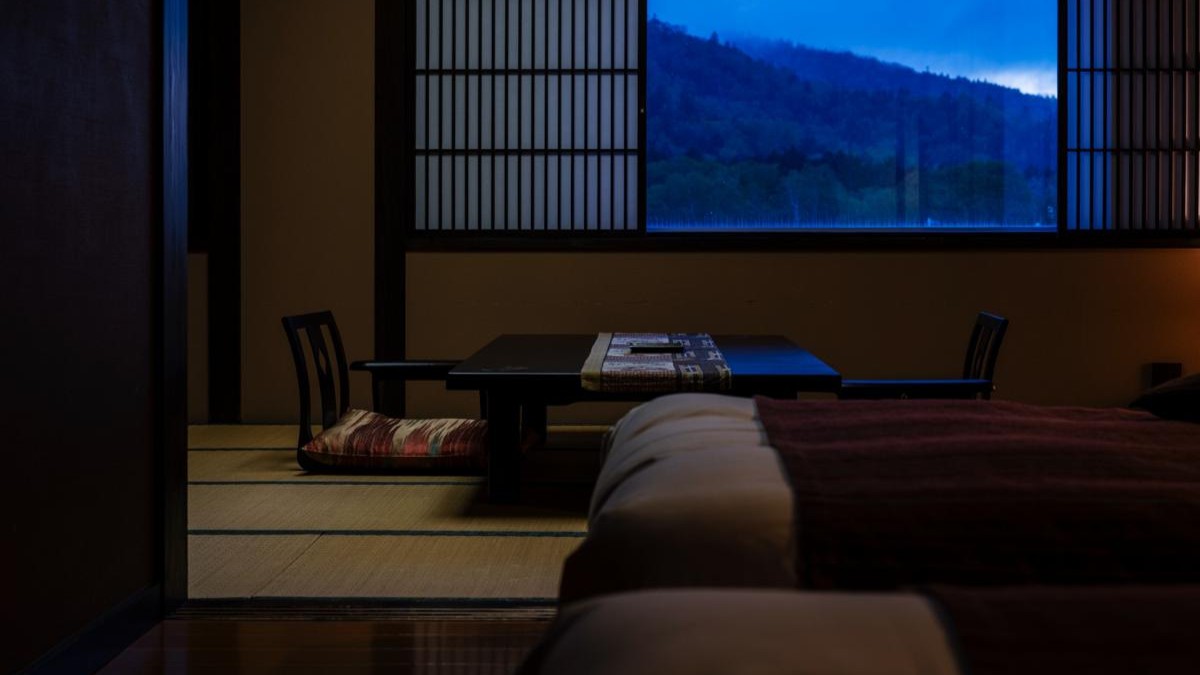 西館（新館）和洋室 夕方