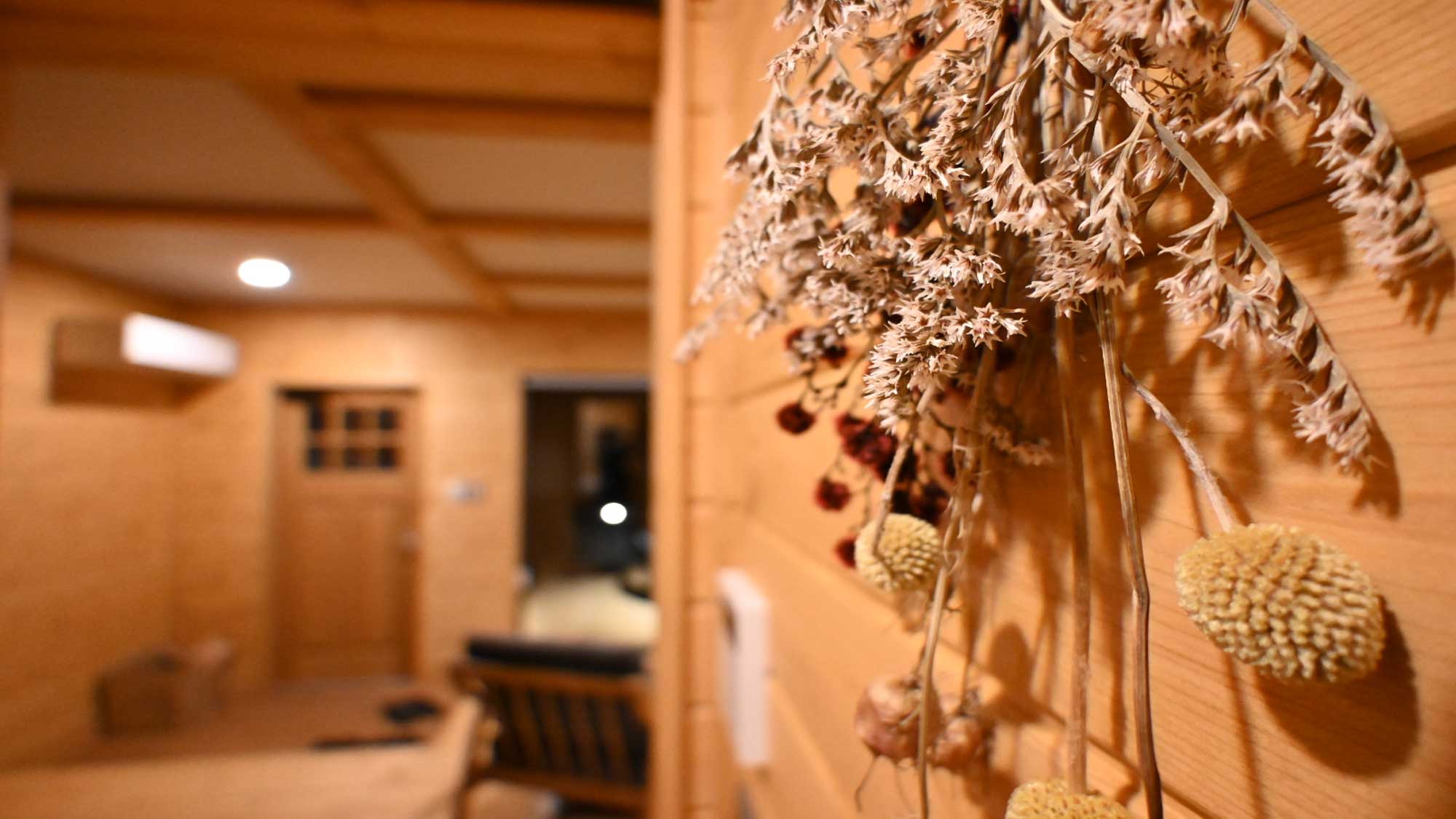 【イメージ／Cottage】装飾やインテリアにもこだわっています。