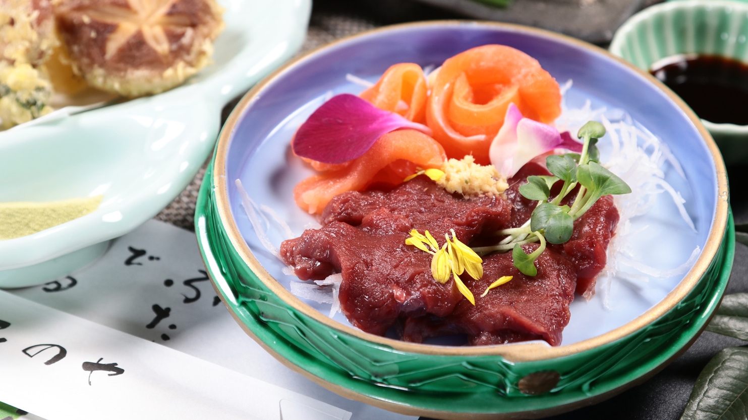 【グレードアップ-2食付-】旬の食材×絶品里山料理≪朝夕個室食・貸切風呂≫
