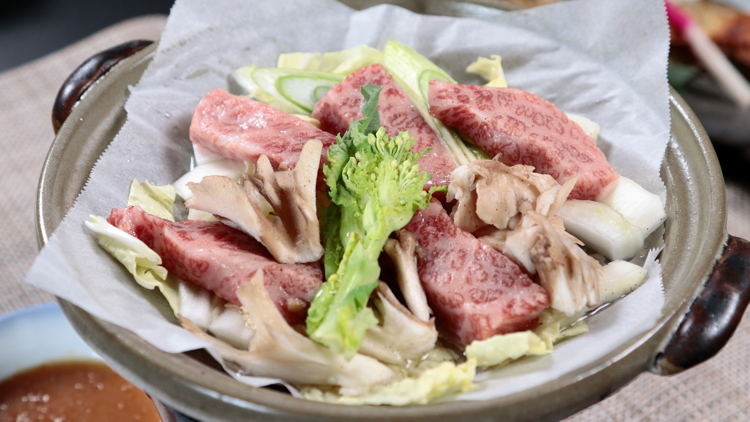 【グレードアップ-2食付-】旬の食材×絶品里山料理≪朝夕個室食・貸切風呂≫