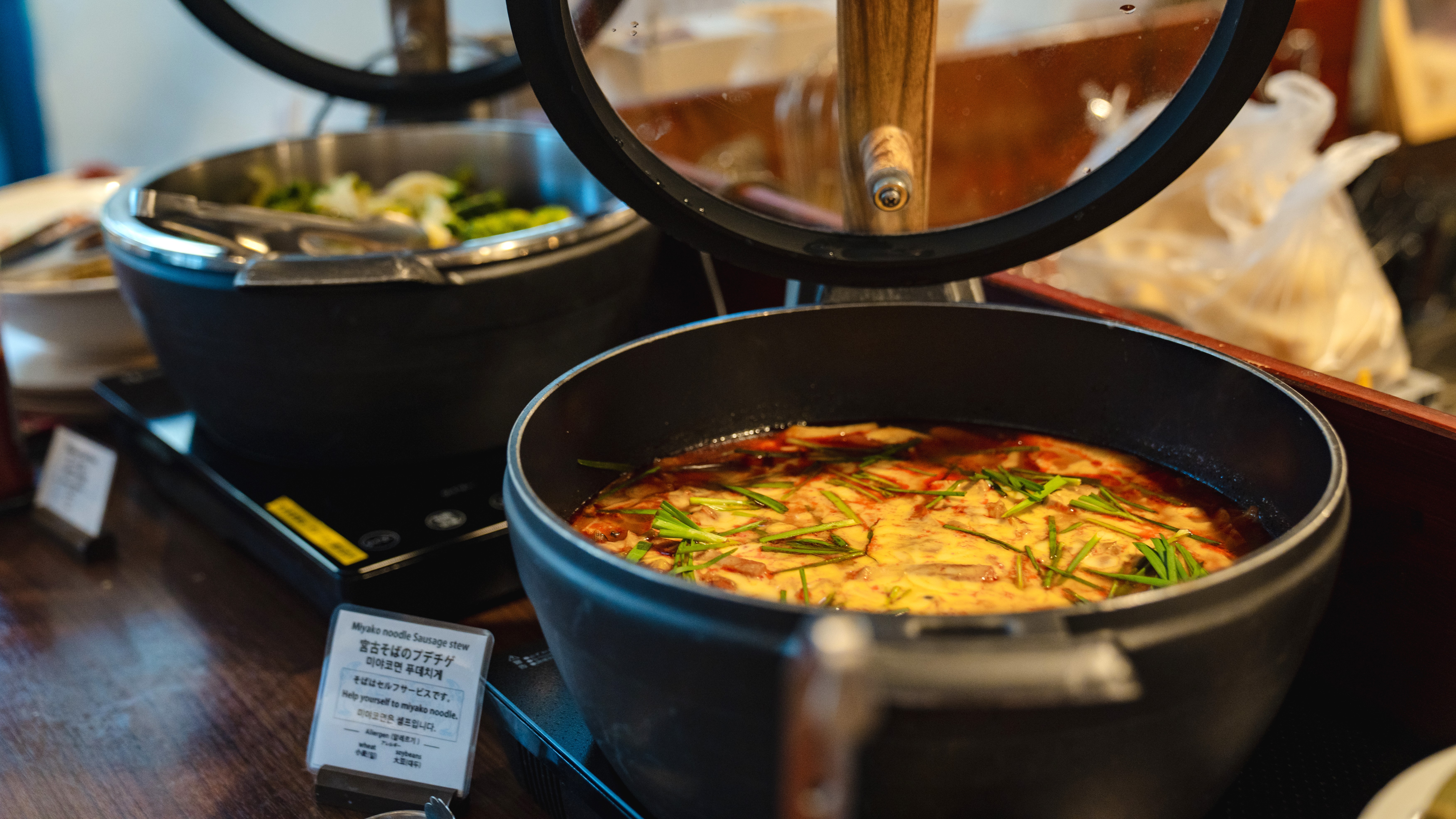 宮古そば麺のプデチゲ