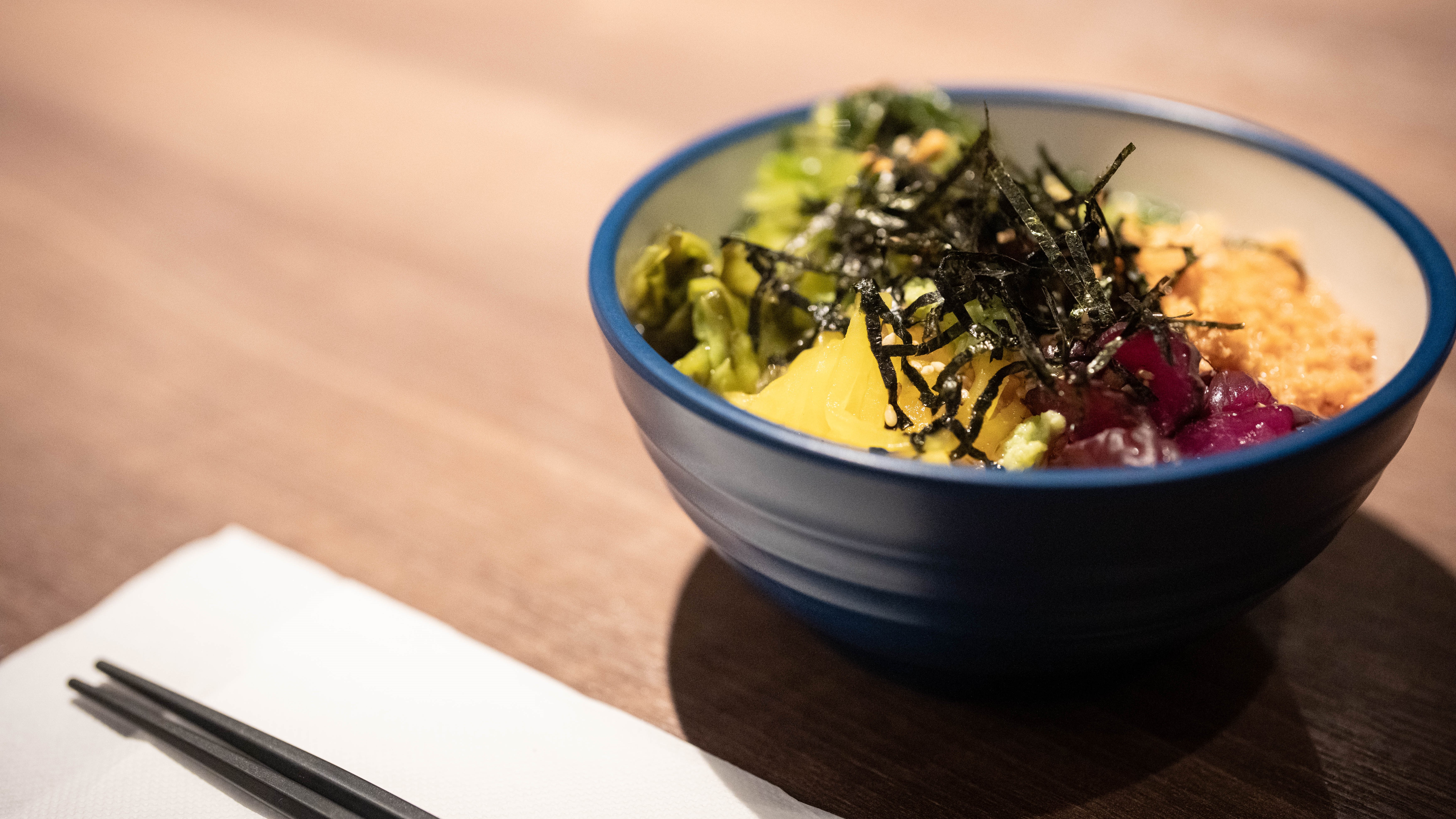 毎晩21：30～23：00までlitだし茶漬けのサービスを行っております