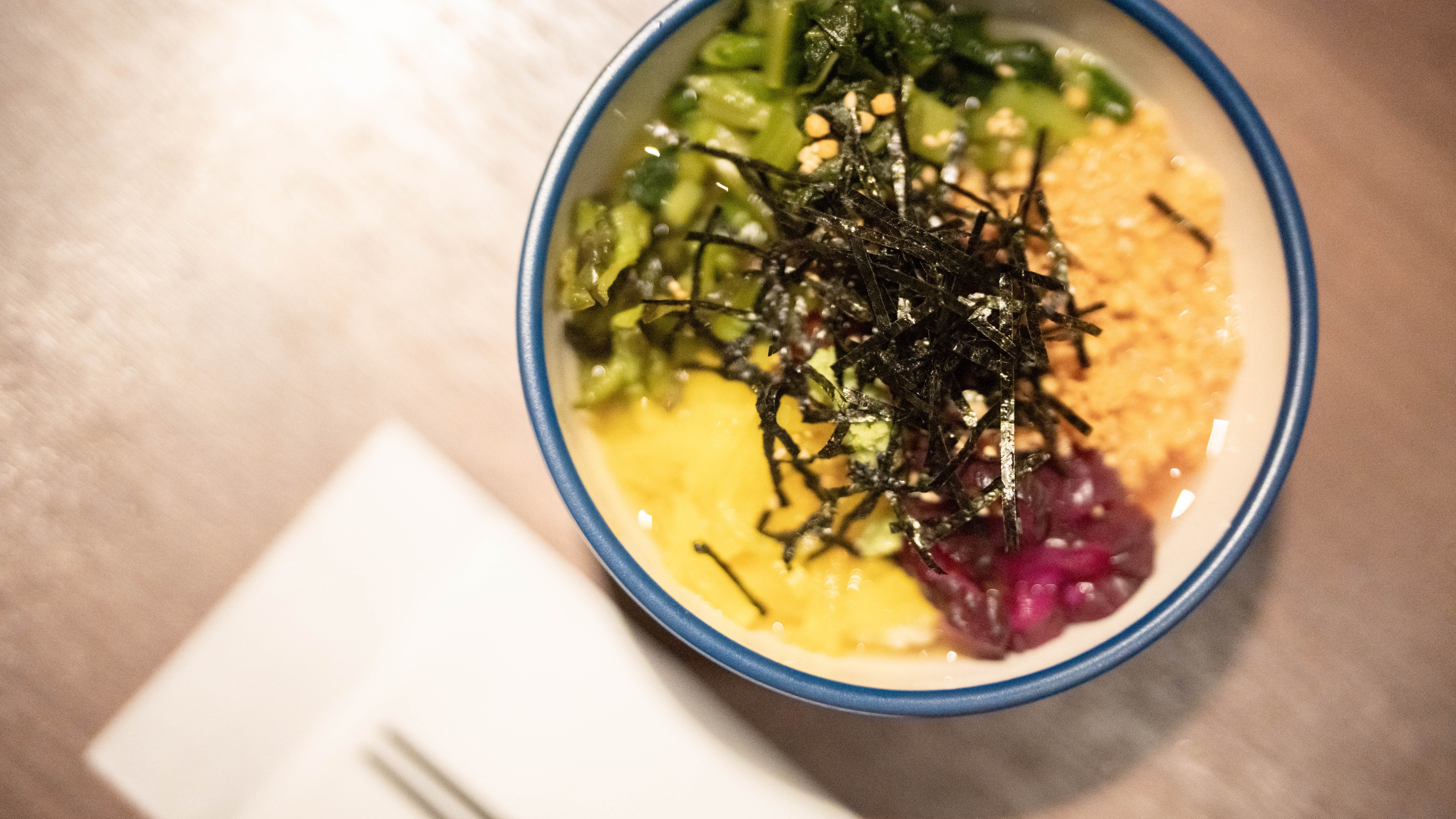 毎晩21：30～23：00までlitだし茶漬けのサービスを行っております