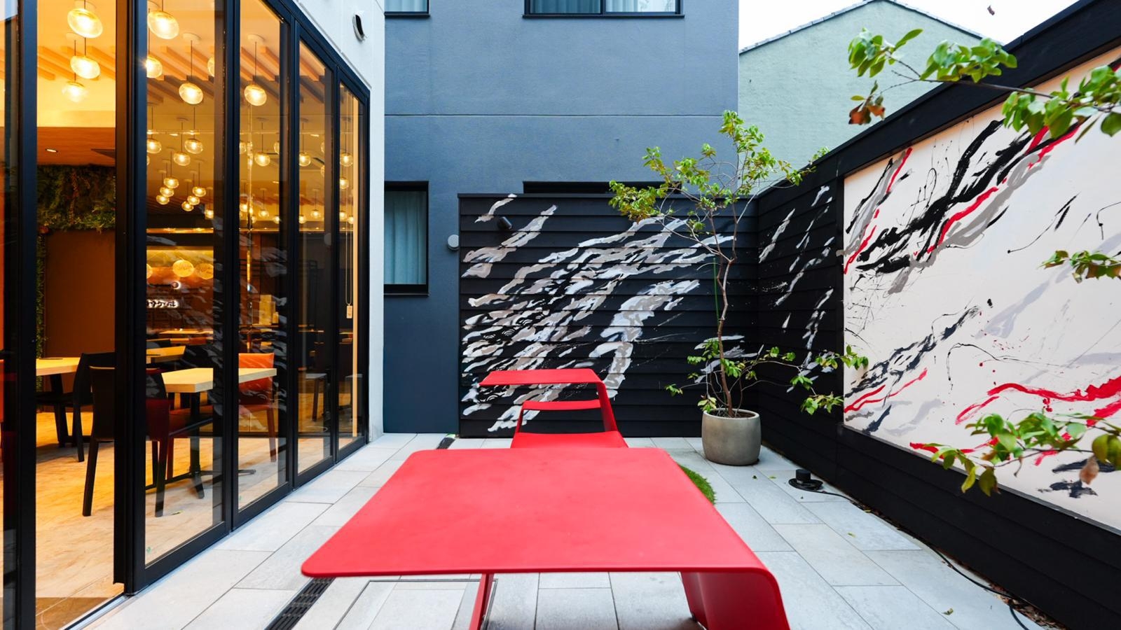 24Hゲストラウンジをあなたの”京都オフィス”に。Wifi完備ワ—ケーションステイ（素泊まり）