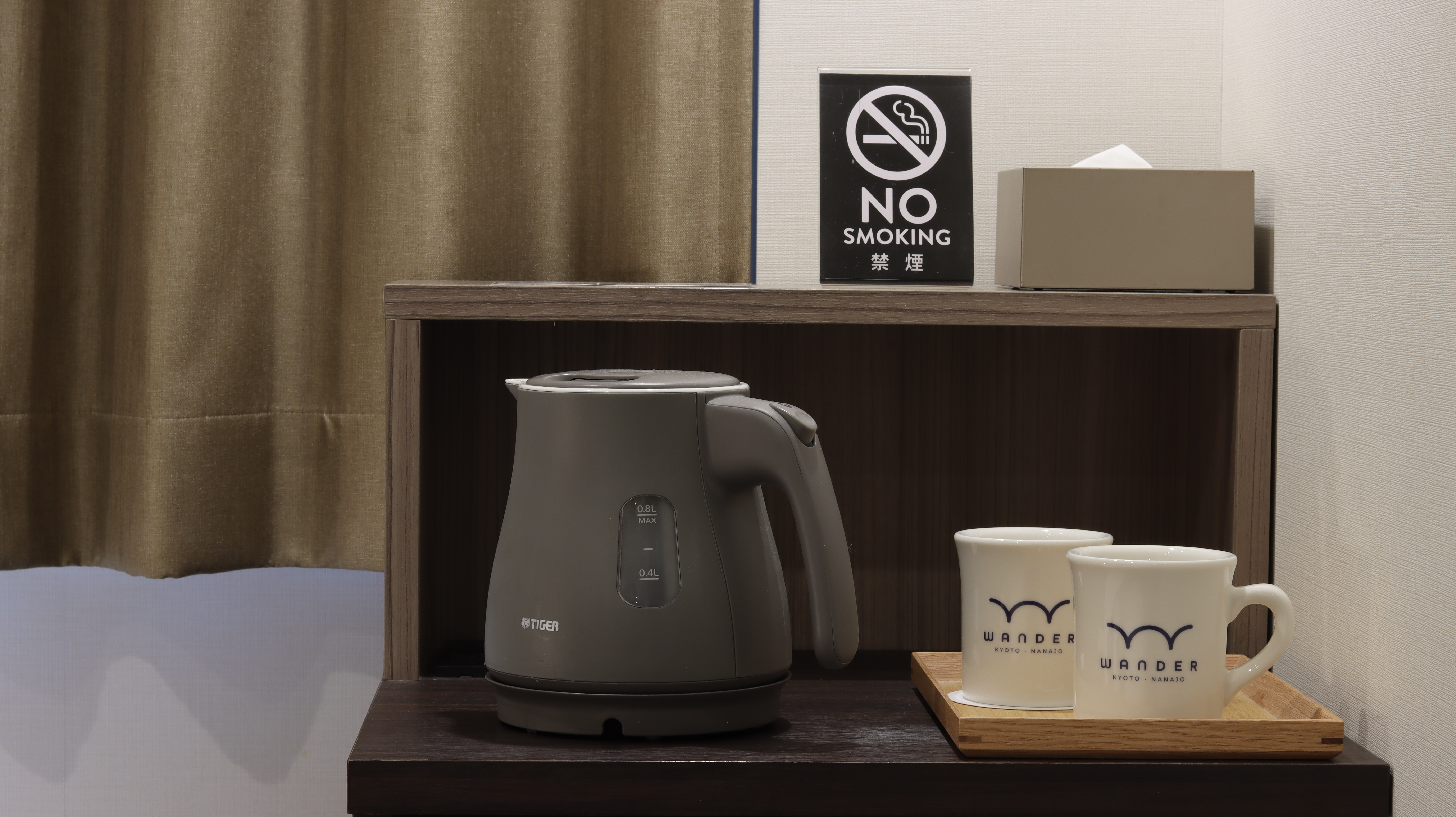 電気ケトル・マグカップ