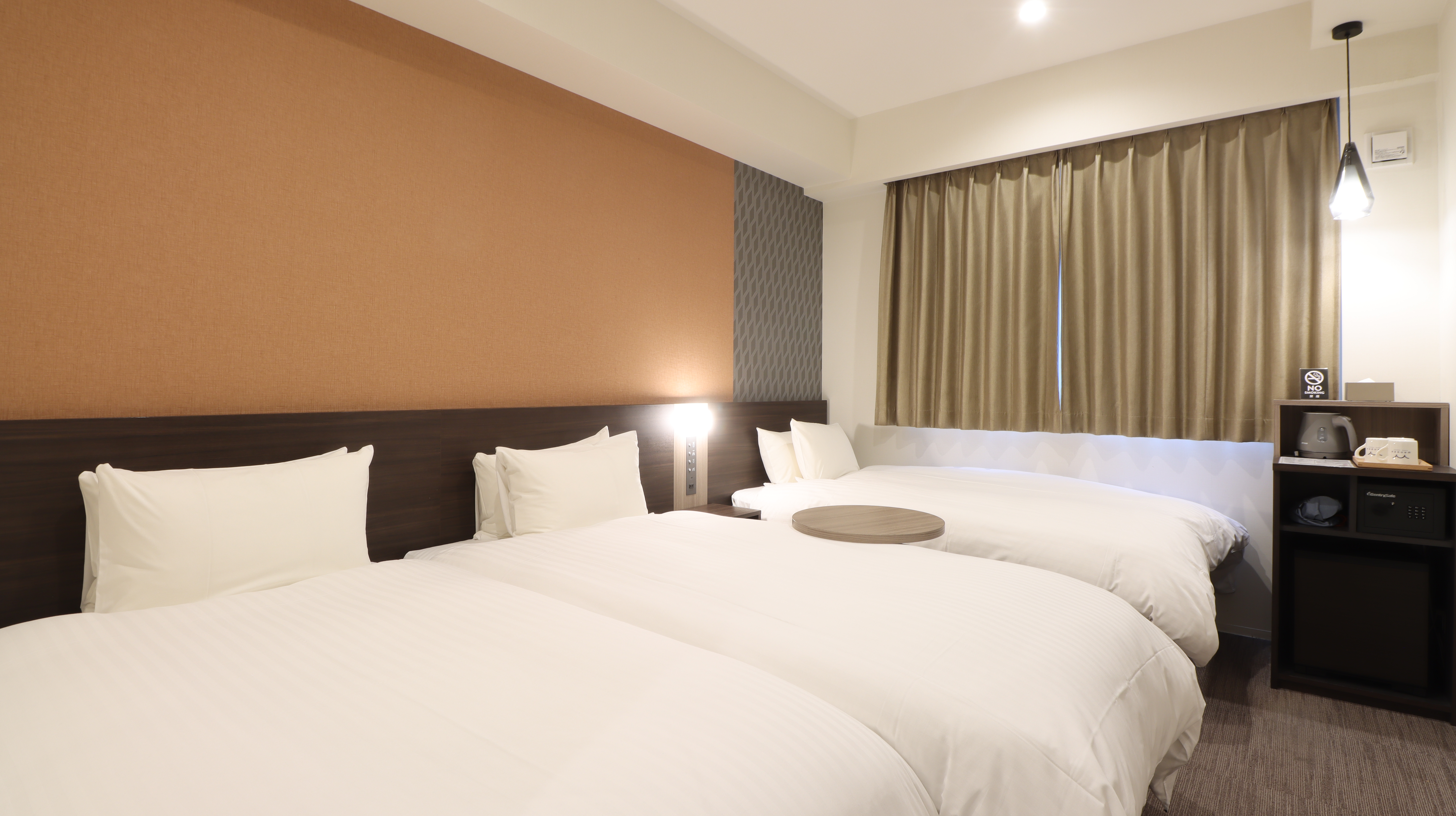 スーペリアツイン　エキストラベッド付き