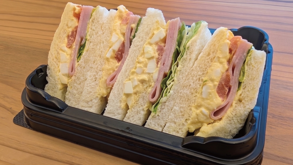 【朝食付き】オリエンタルベーカリーの「選べるサンドイッチ」｜お部屋で愉しむ朝ごはん
