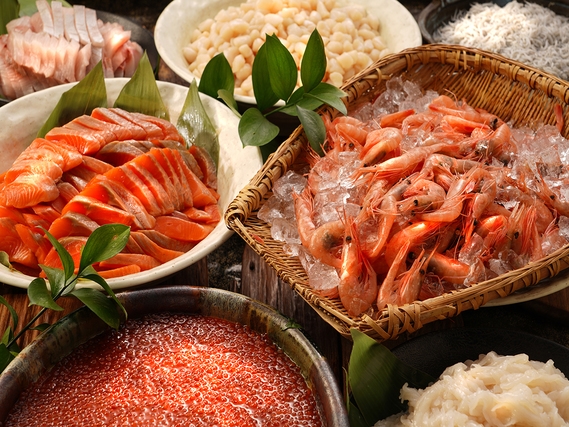 【楽天月末セール】「湯と食」を味わい尽くすスタンダードプラン＜朝食付/140種類のブッフェ＞