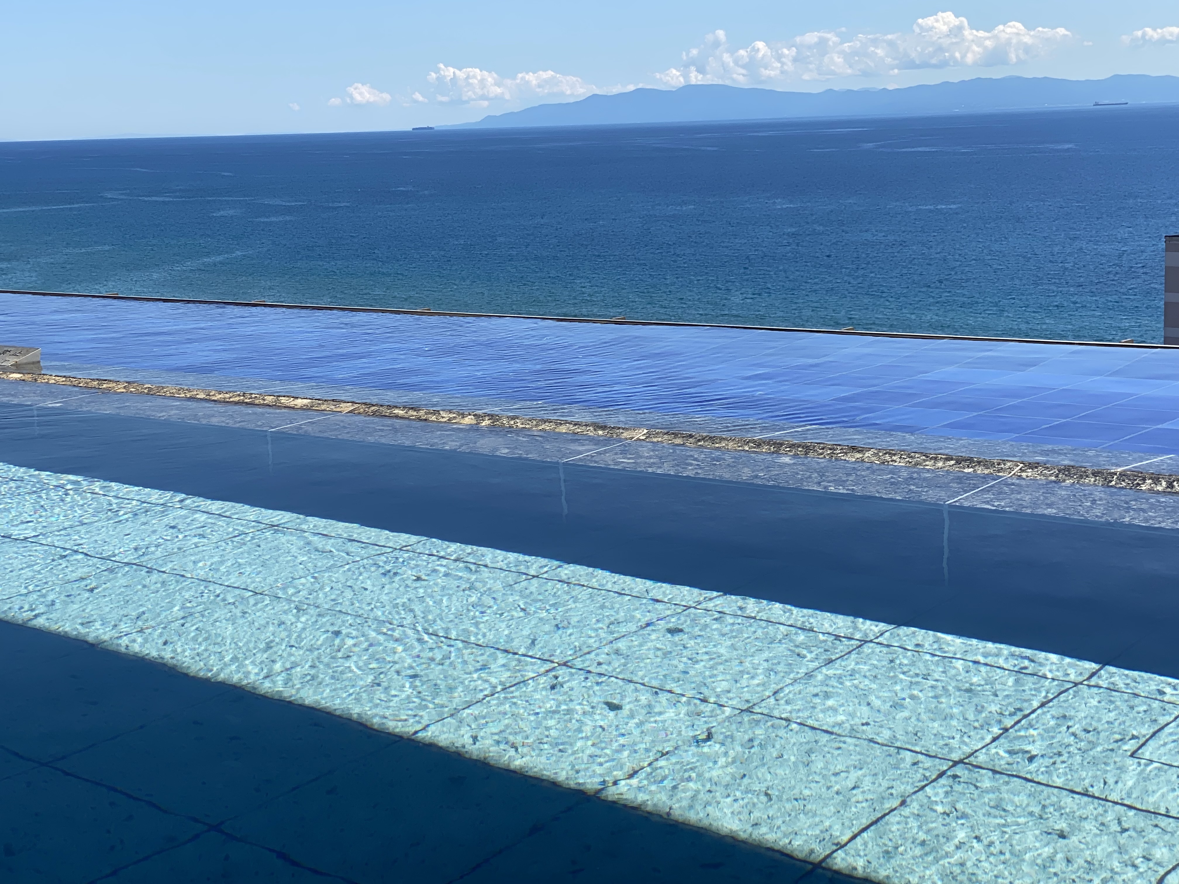 露天風呂からの津軽海峡①