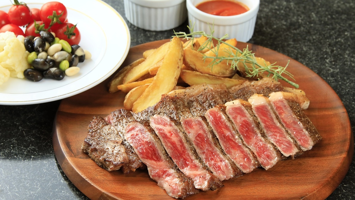 【アップグレード×ステーキ】メインに国産牛ステーキをご用意／那須グルメを堪能＜ステーキ＋バイキング＞