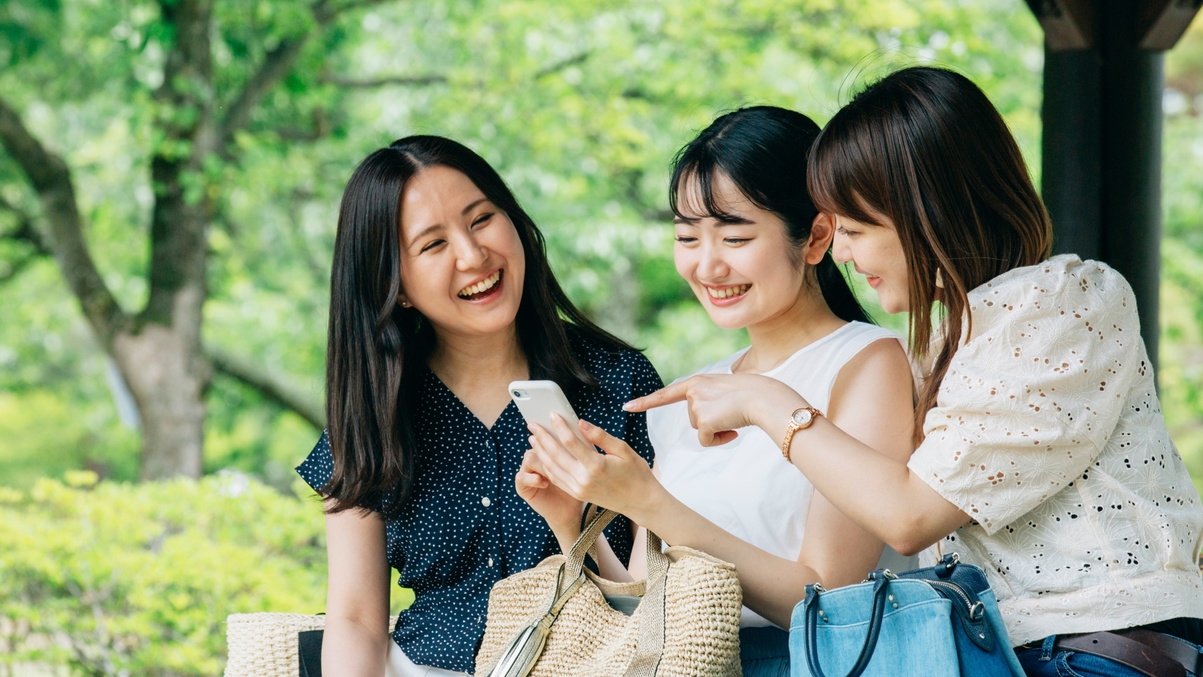 【グループ限定｜3名様以上】ご家族・友人で♪温泉×自然×館内満喫旅＜★選べる1品+バイキング＞