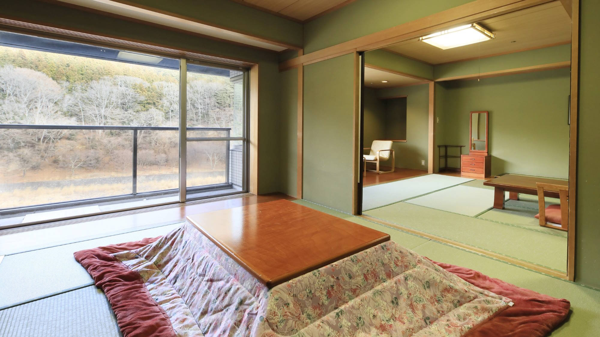 【和室二間】こたつで温まりながら団欒を　※一例