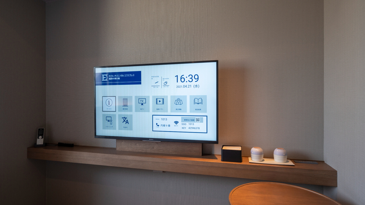 ◇スマートTV（イメージ）：客室によりサイズ・設置方法は異なります。