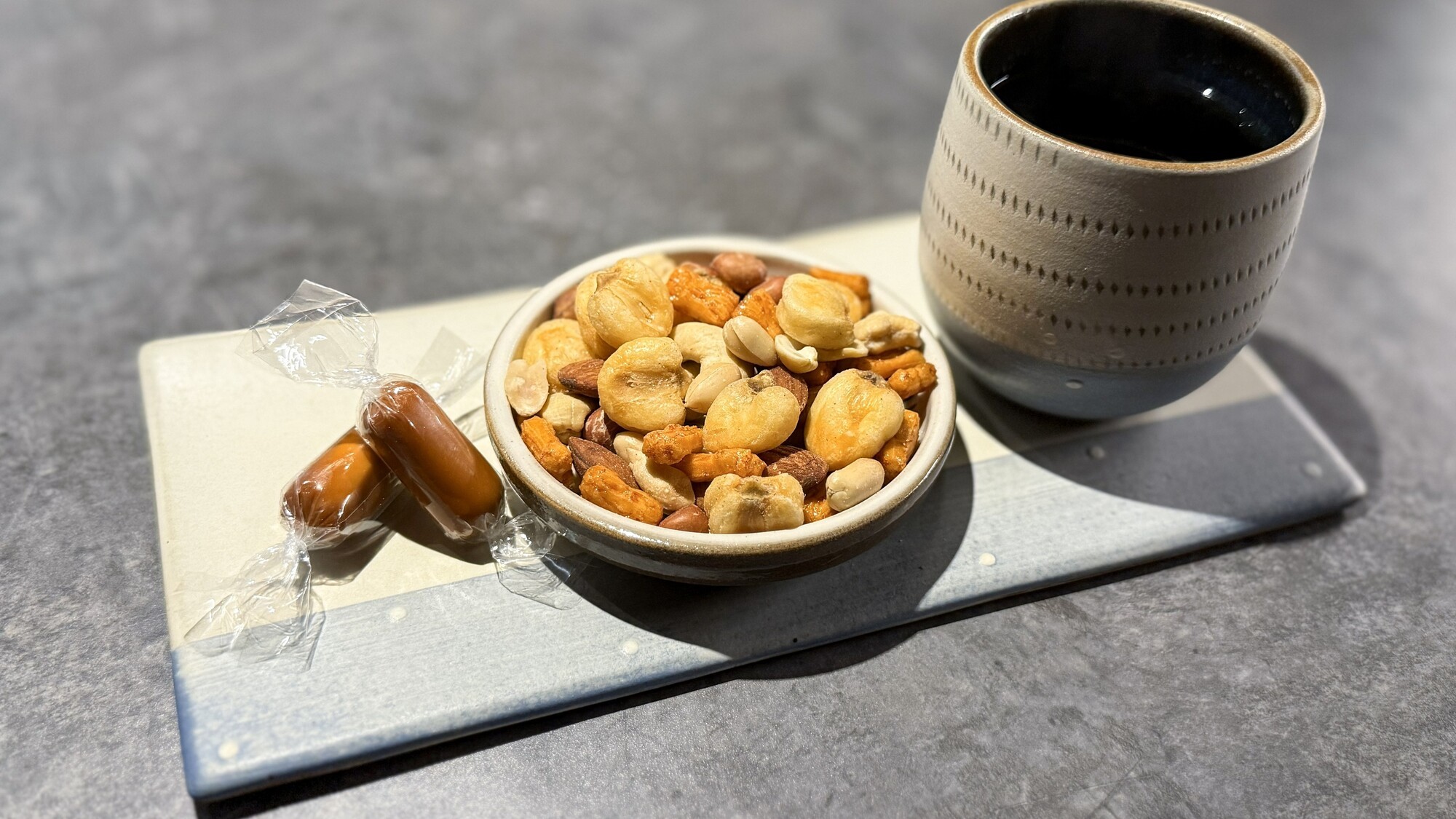 ◇BAR・イメージ：飲み物2杯＋おつまみ2品。コスパ最強！HAPPY SET