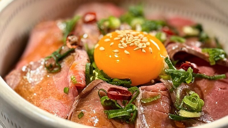 ◇ランチ・イメージ：ローストビーフ丼