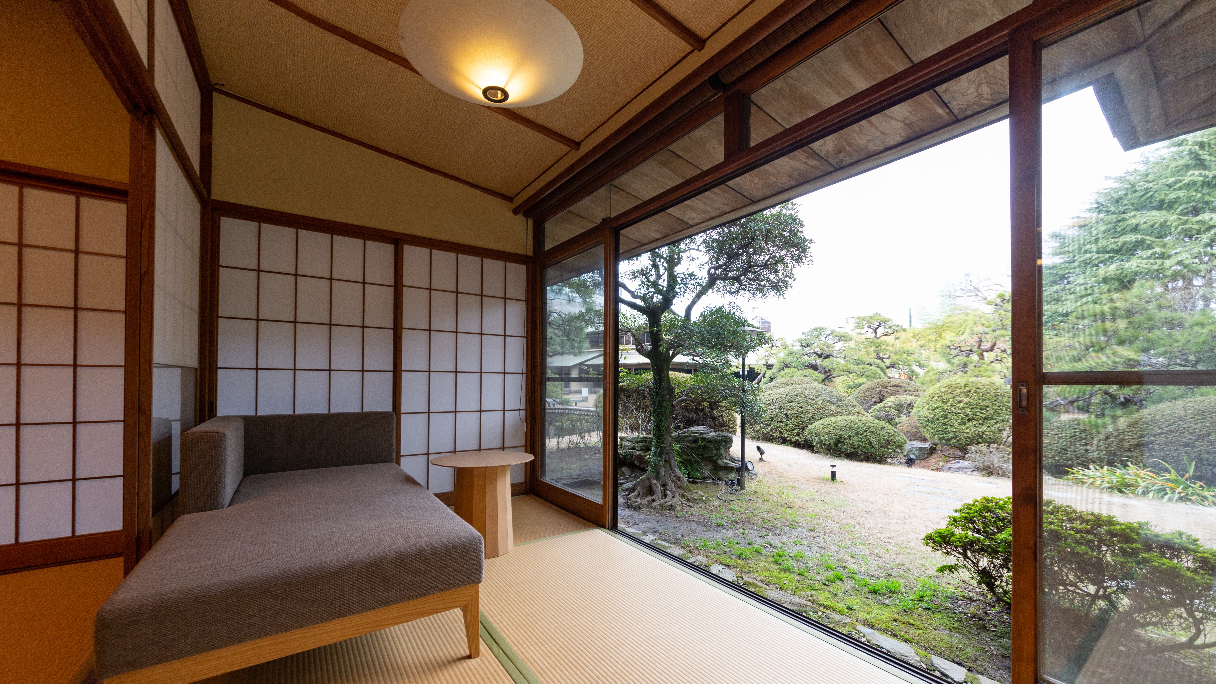 百年庭園の宿 翠水(登録有形文化財/アートホテル小倉ニュータガワ内)(写真 2)