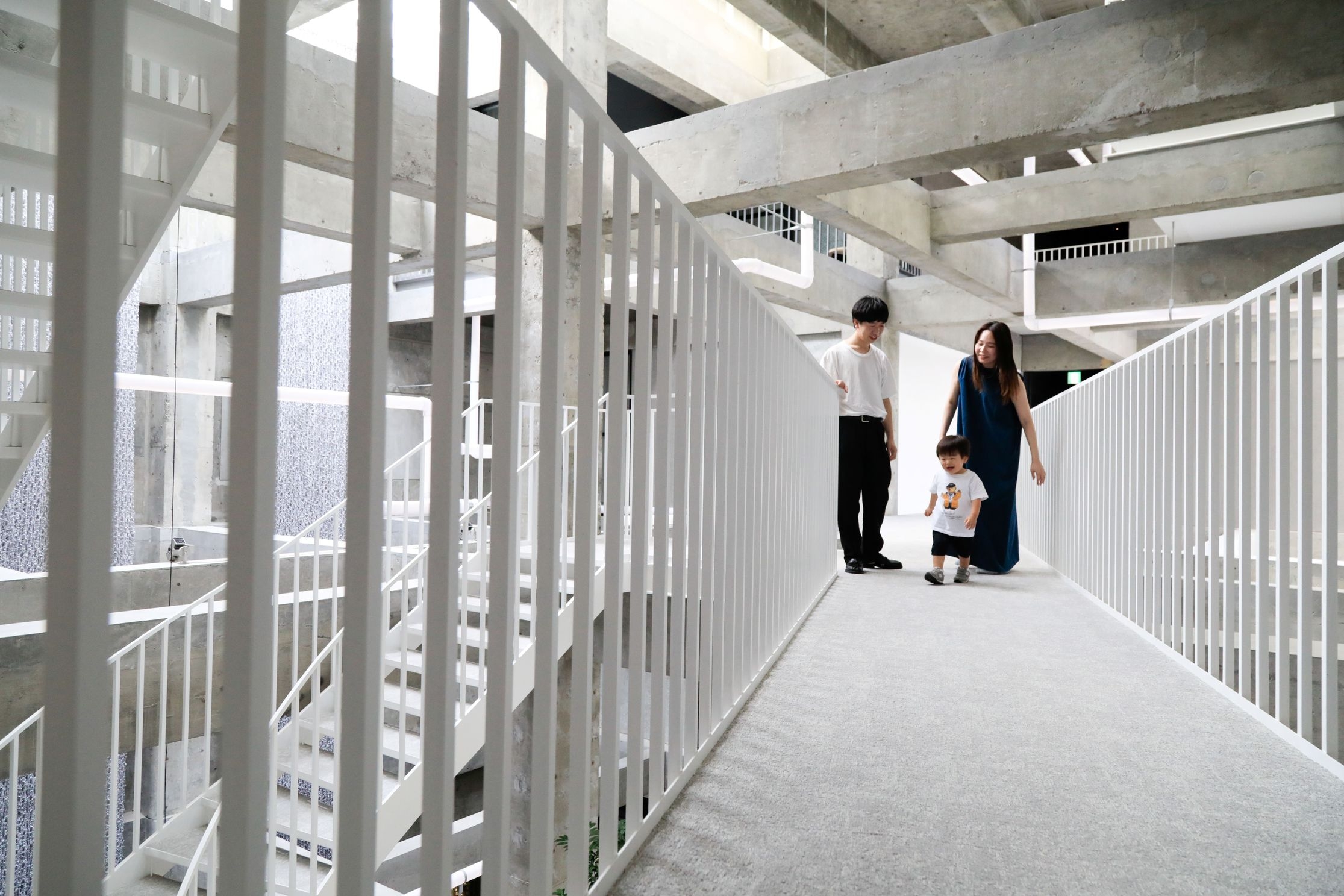 【秋冬SALE】【朝食付】ー朝食はアートと緑に囲まれた吹き抜けでー