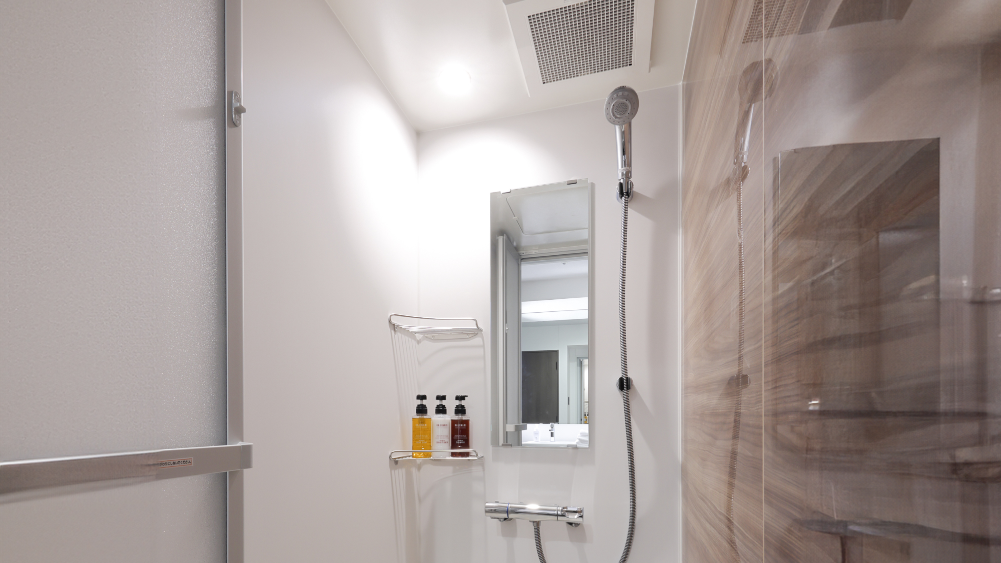 【シャワーブース】スタンダードツインルーム