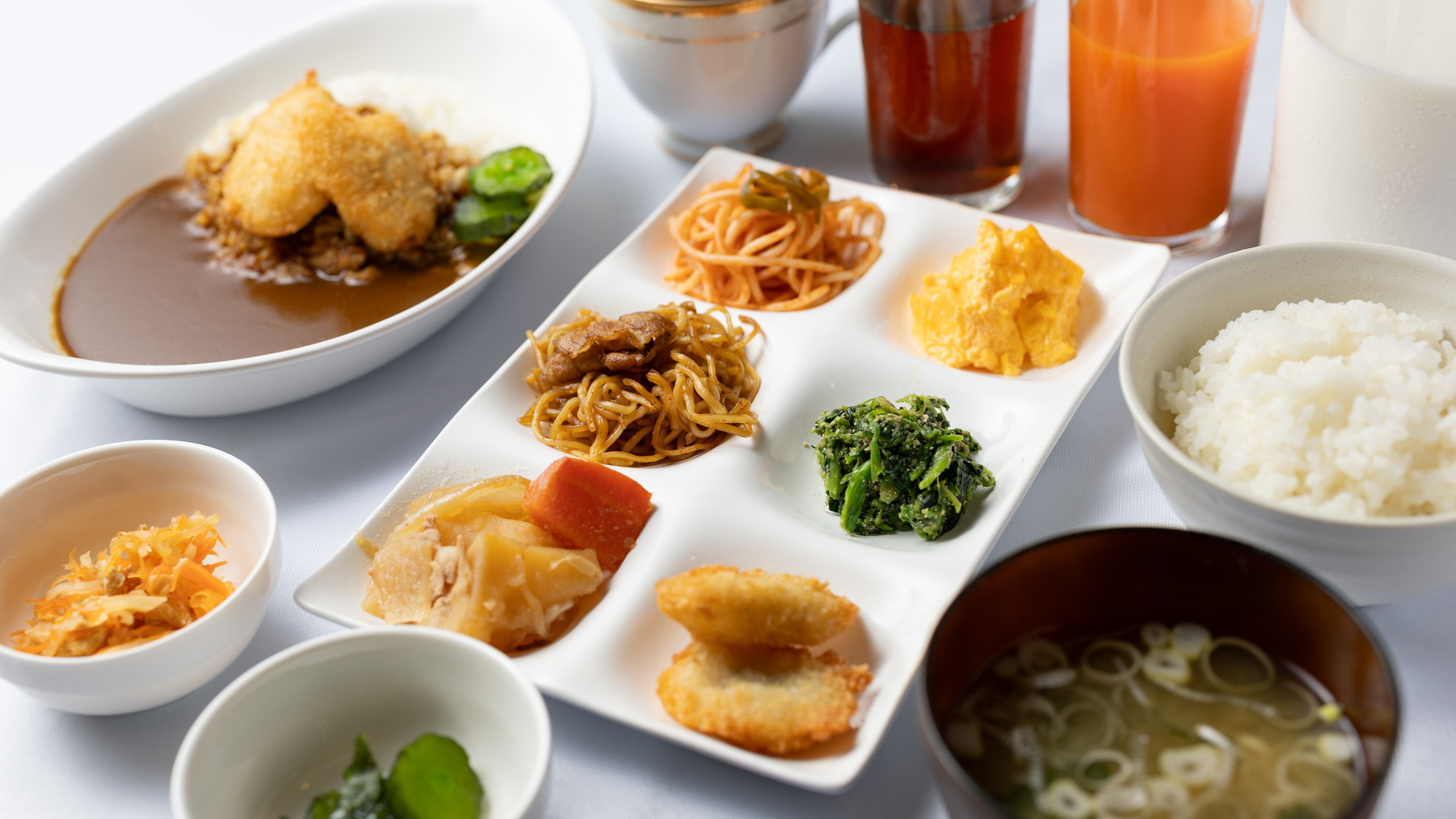 無料朝食ビュッフェ