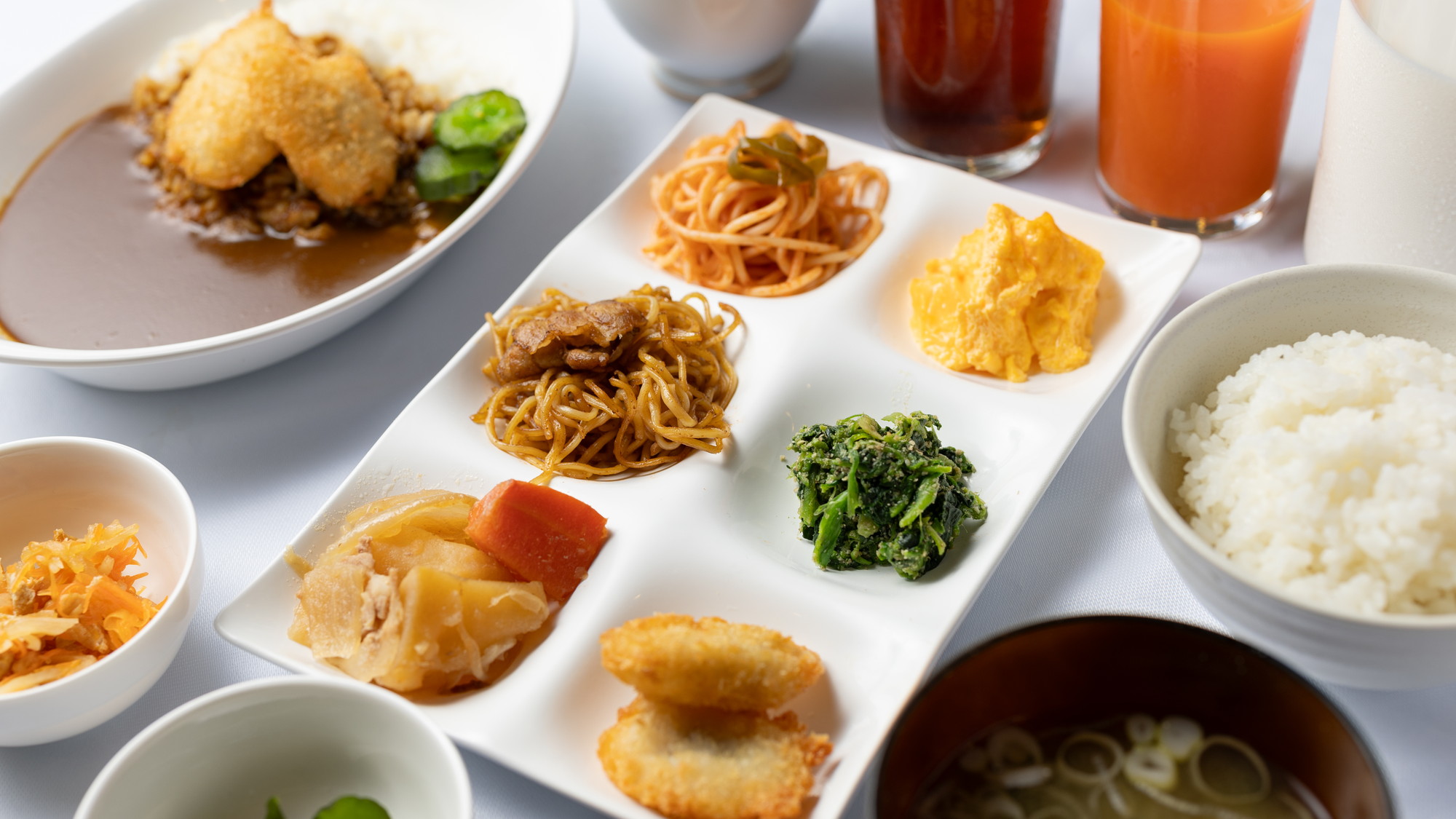 無料朝食ビュッフェ