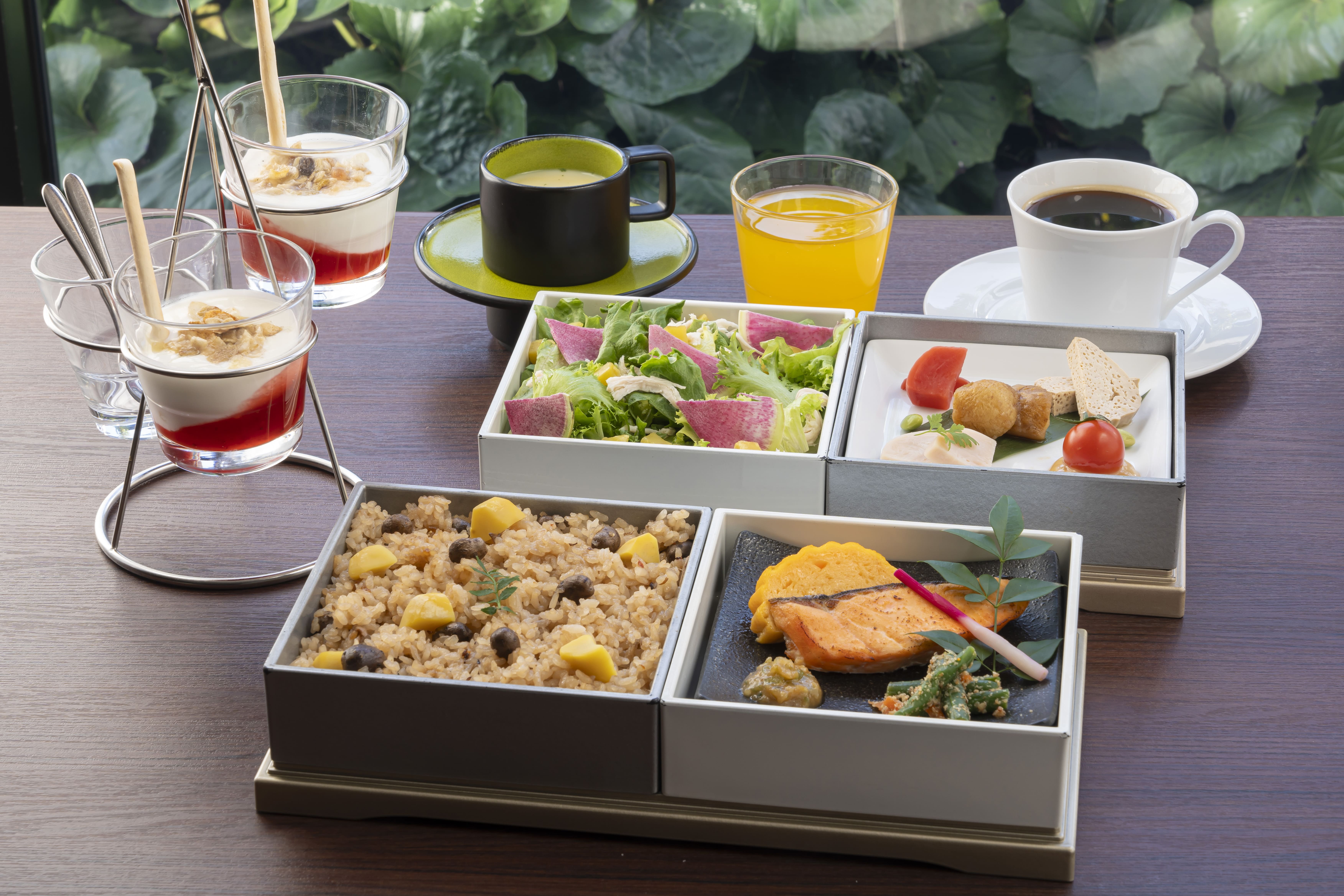 飛騨高山の美味しいが詰まった四段重玉手箱の和朝食。