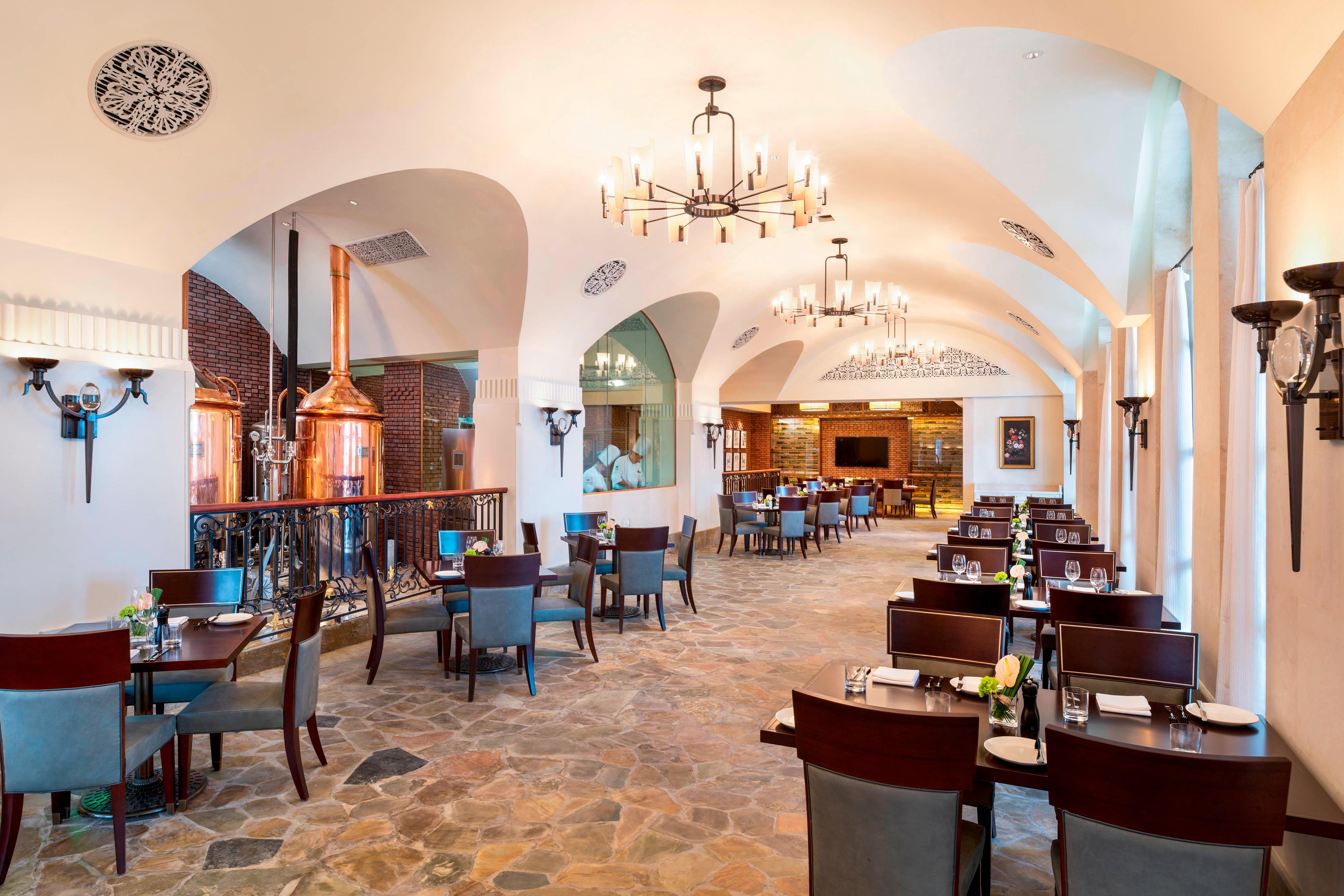 Royal Cellar Specialty Restaurant_