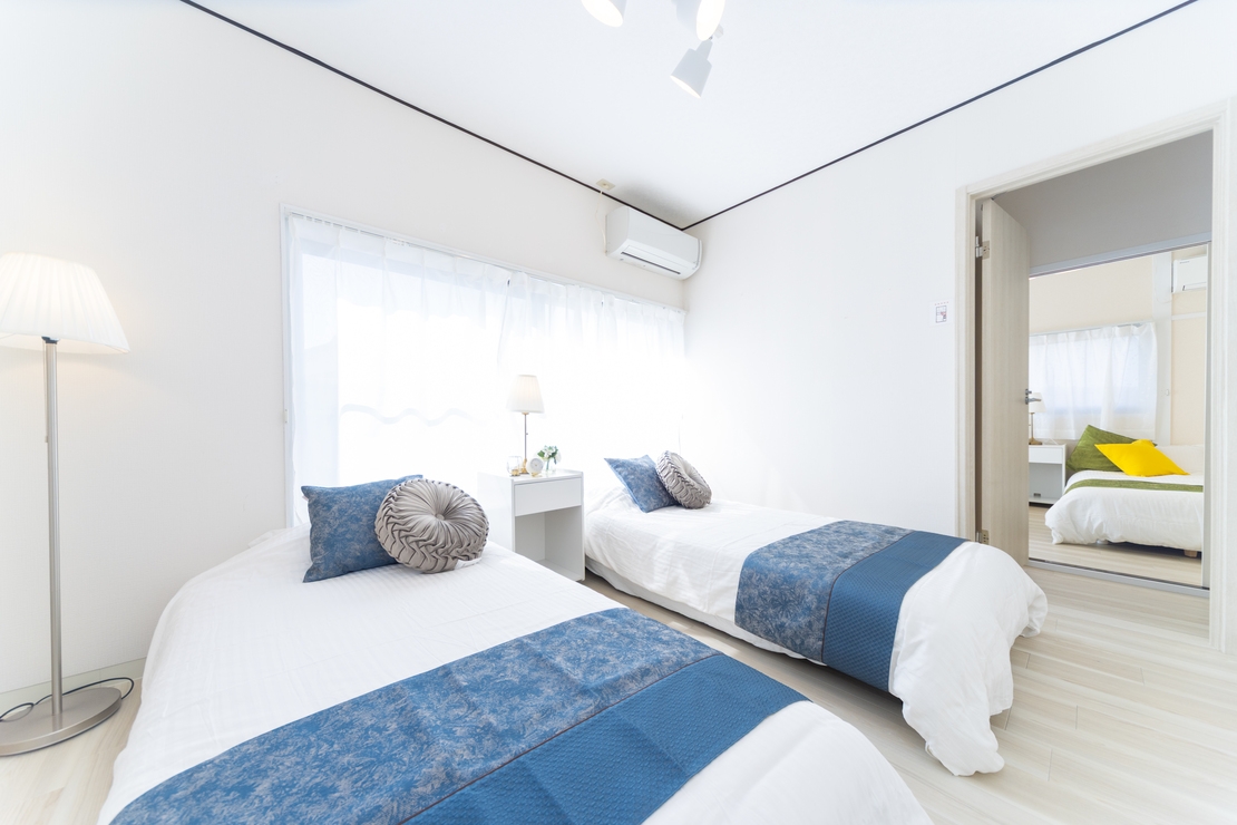 【素泊まり】別荘貸切り　無料駐車場２台　お庭でバーベキュー可能　ペットと泊まれる家