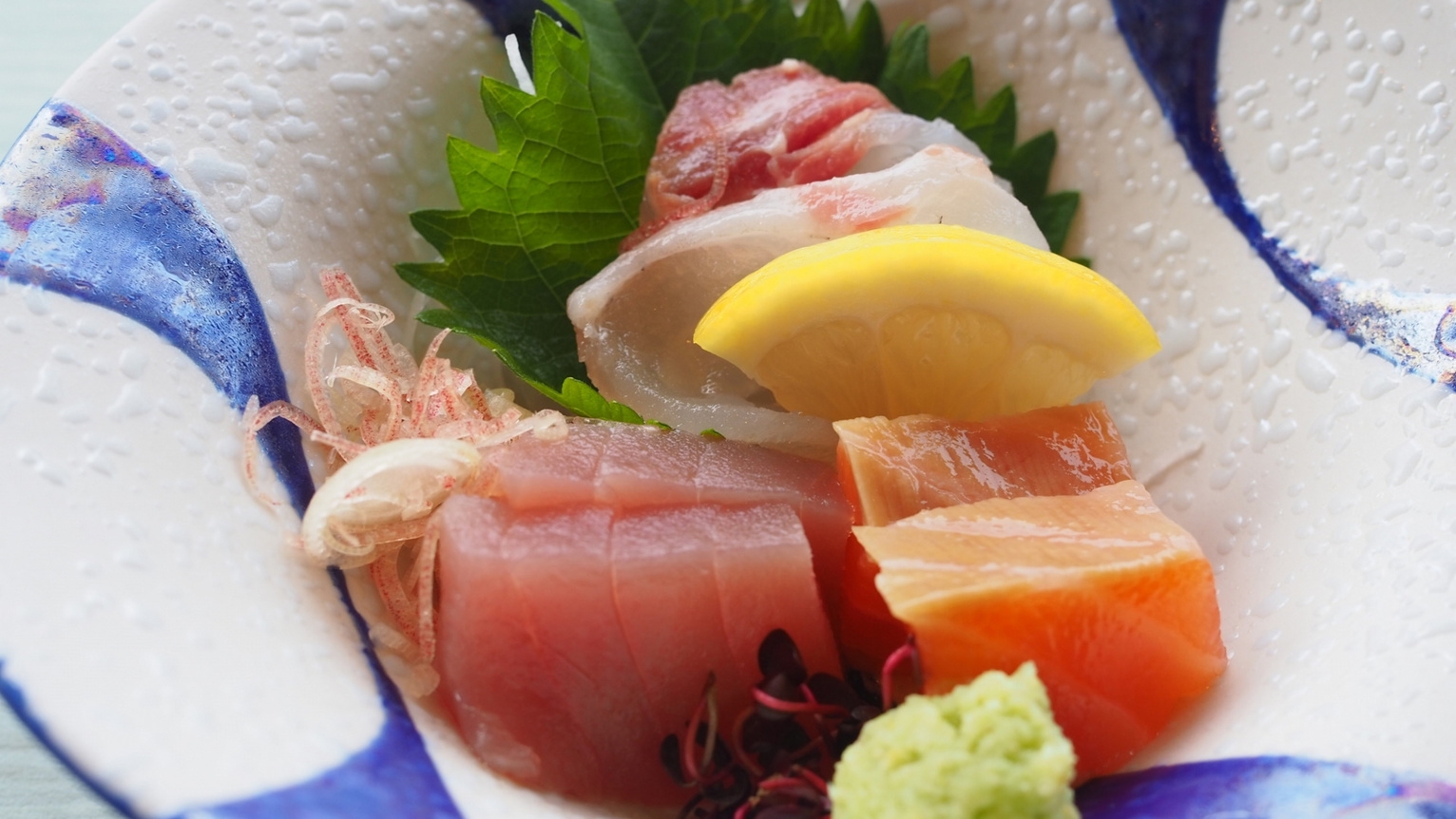 【SALE／2食付】地元で大人気「ごはん処 魚心」のお食事をお部屋で舌鼓